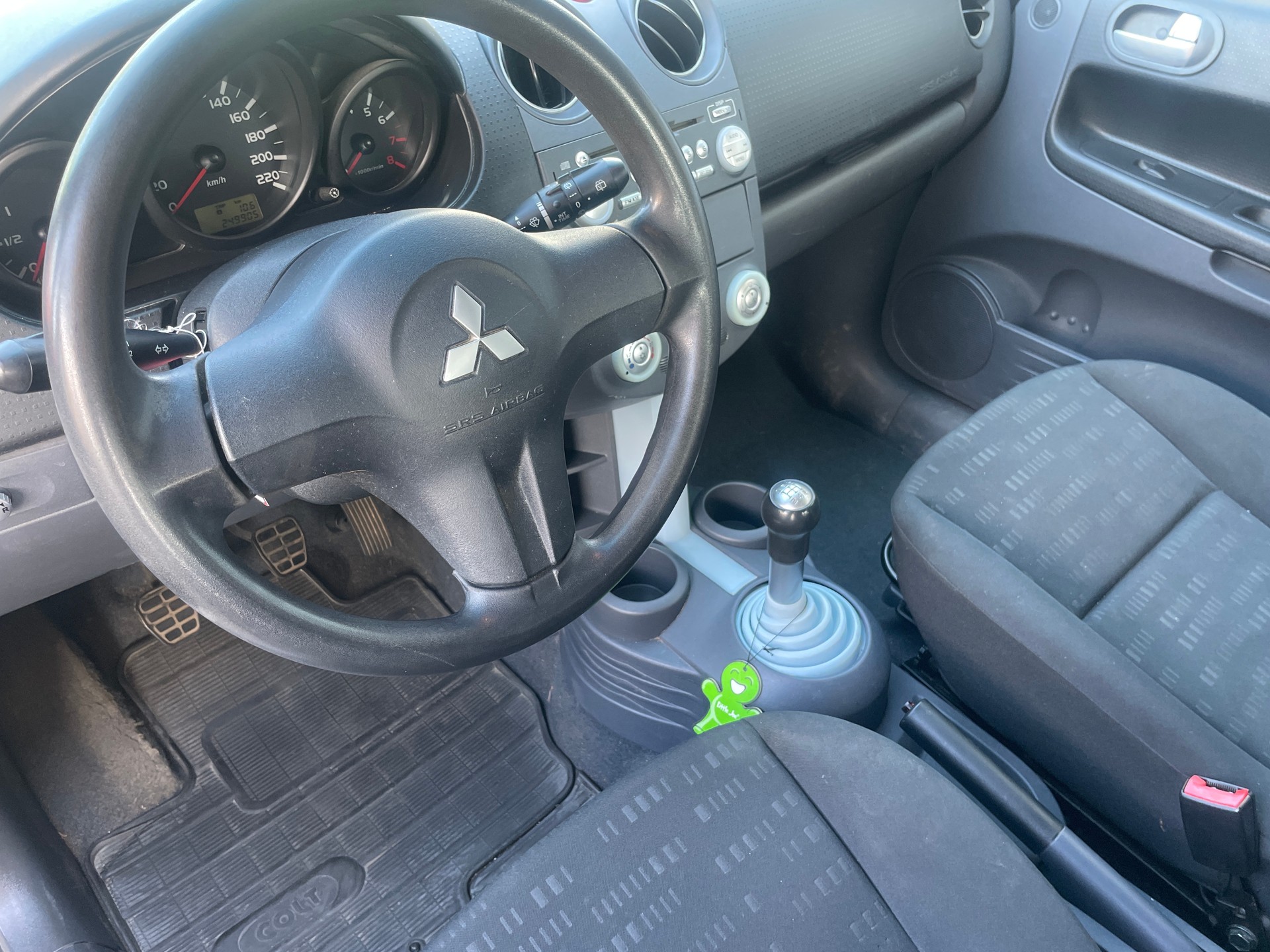 MITSUBISHI Colt 1.3 16V Invite-image-2