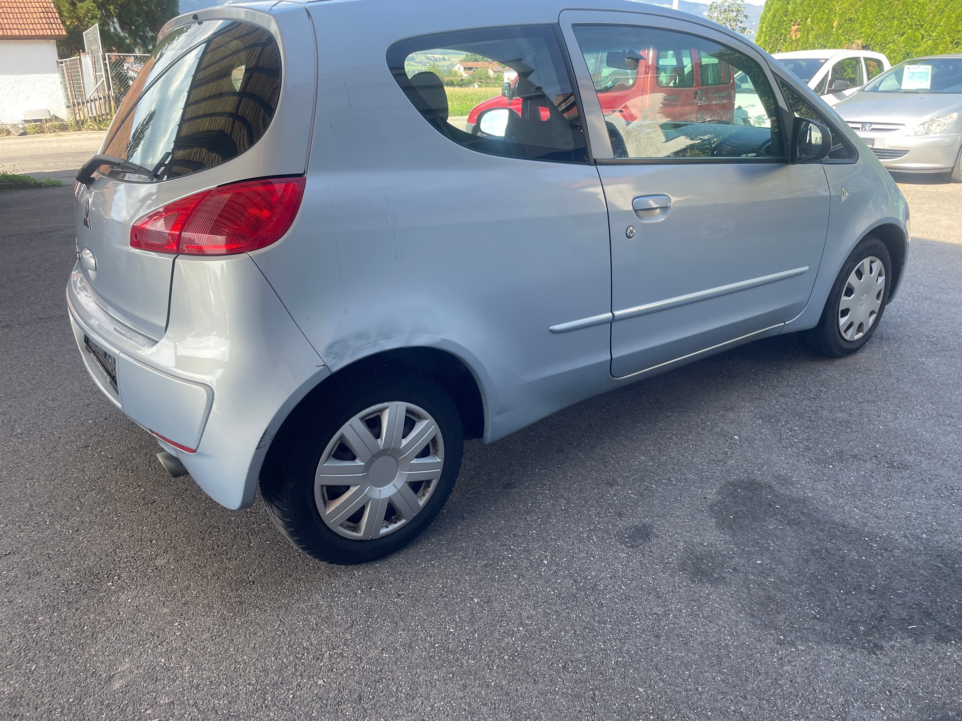 MITSUBISHI Colt 1.3 16V Invite-image-1