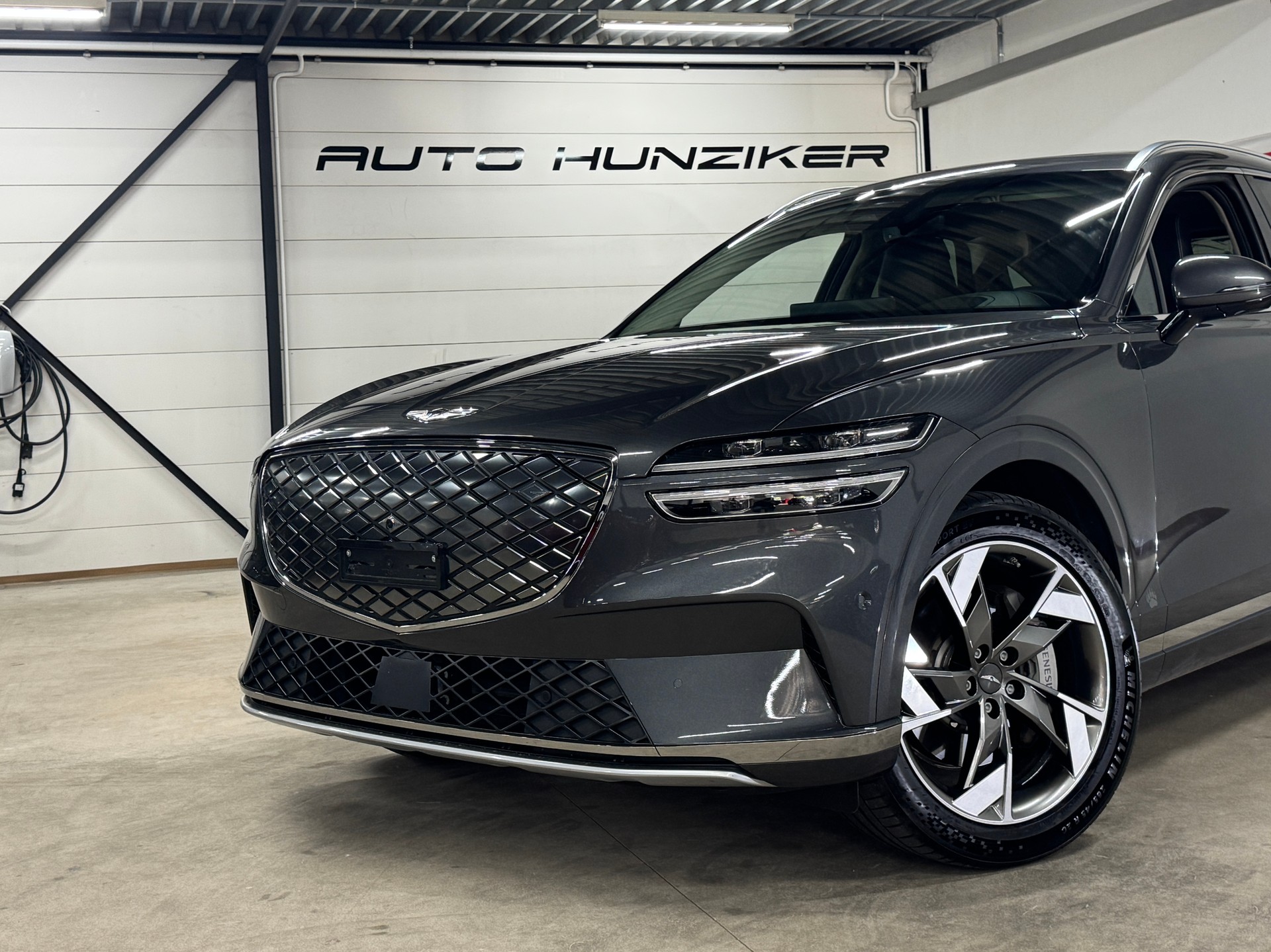 GENESIS GV70 Electrified Sport kWh 77,4 AWD / Absolute VOLLAUSSTATTUNG inkl. AHK-showroom-element-1