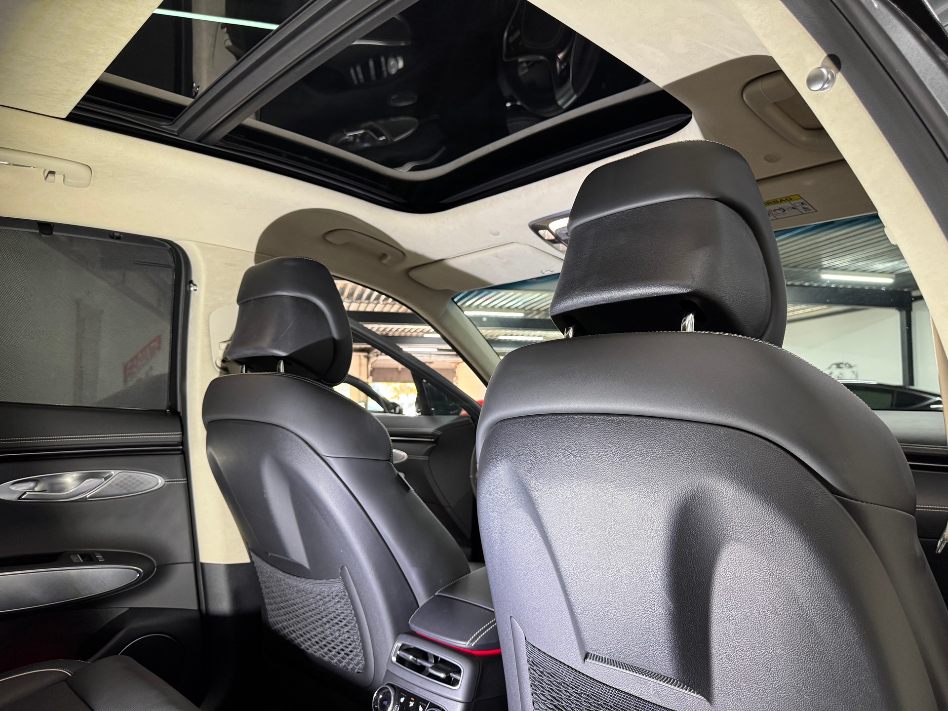 GENESIS GV70 Electrified Sport kWh 77,4 AWD / Absolute VOLLAUSSTATTUNG inkl. AHK-image-13