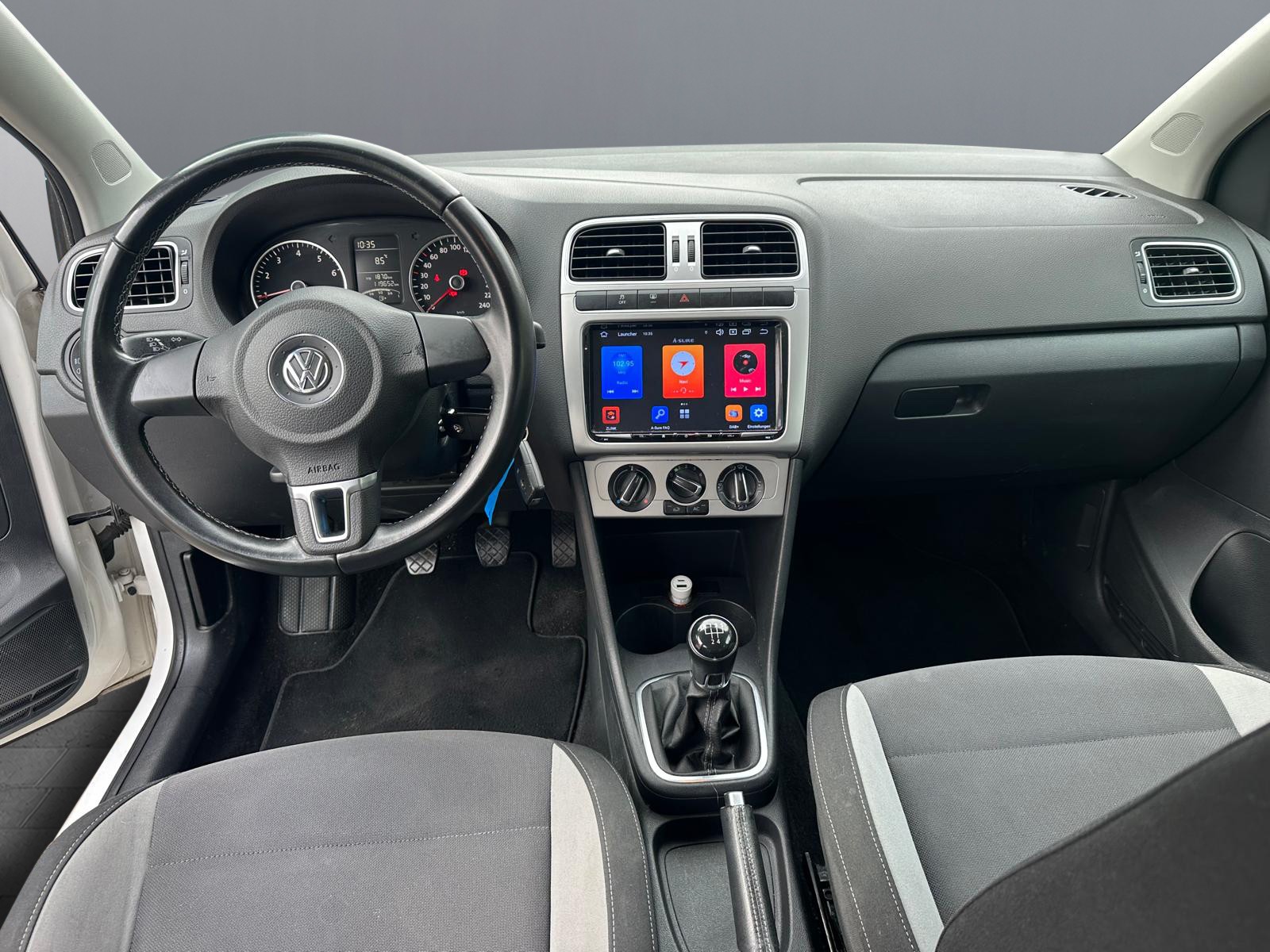 VW Polo 1.2 12V Design-image-8