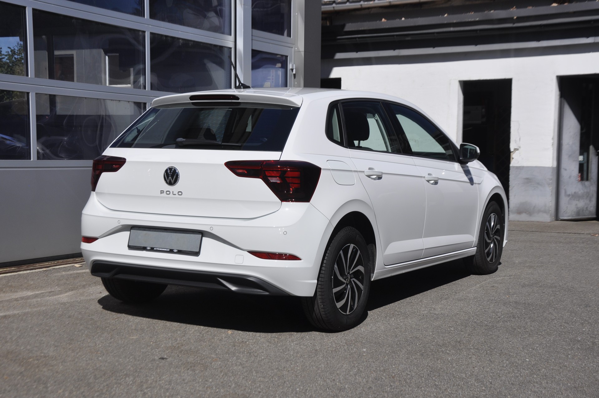 VW Polo 1.0 TSI Life-image-2