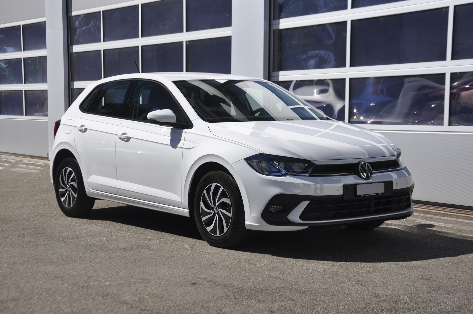 VW Polo 1.0 TSI Life-image-0