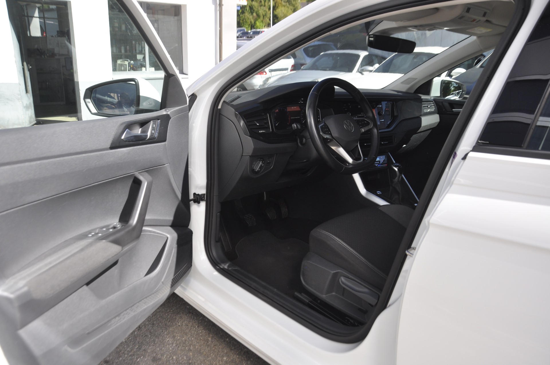 VW Polo 1.0 TSI Life-image-3