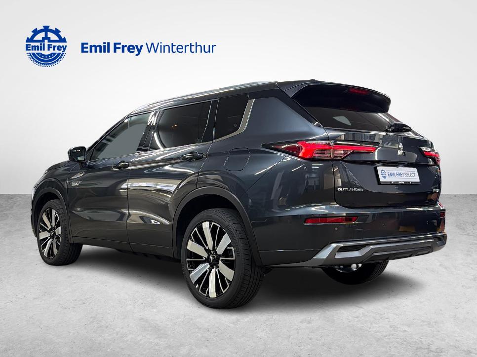 MITSUBISHI Outlander 2.4 PHEV Instyle 4x4-image-2