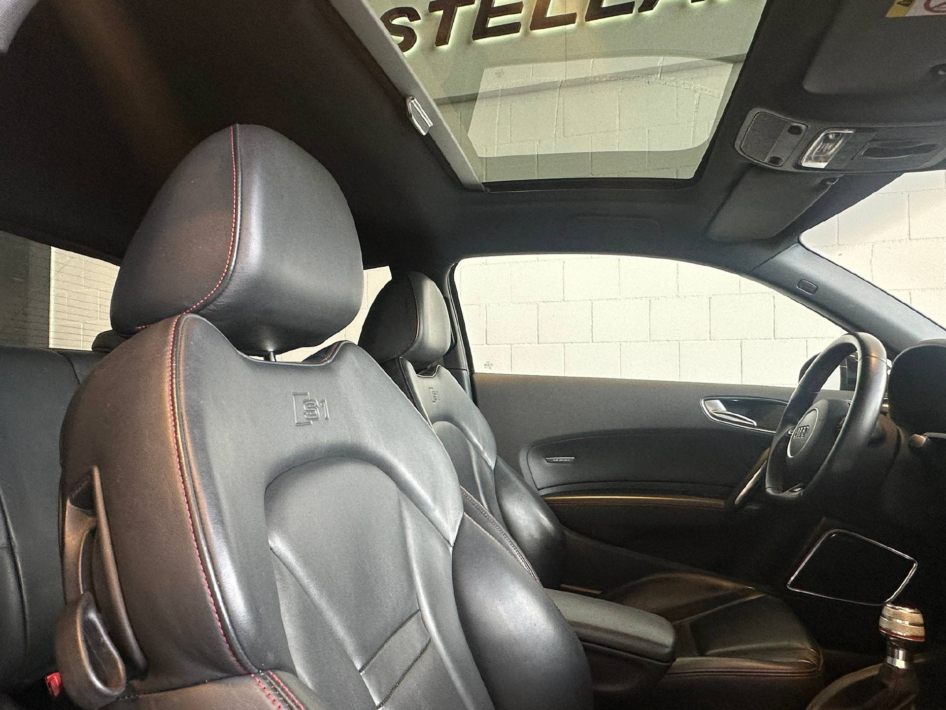 AUDI S1 2.0 TFSI quattro-image-12