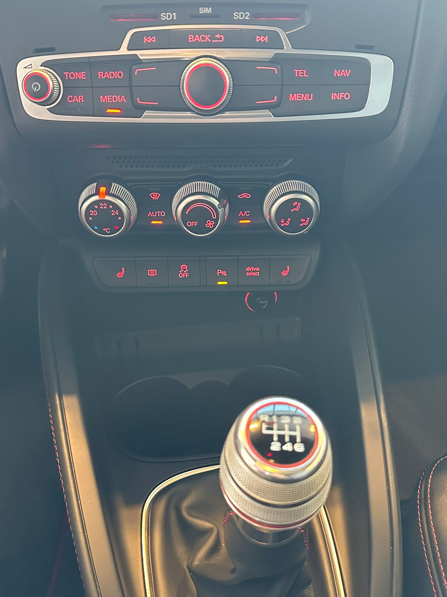 AUDI S1 2.0 TFSI quattro-image-15