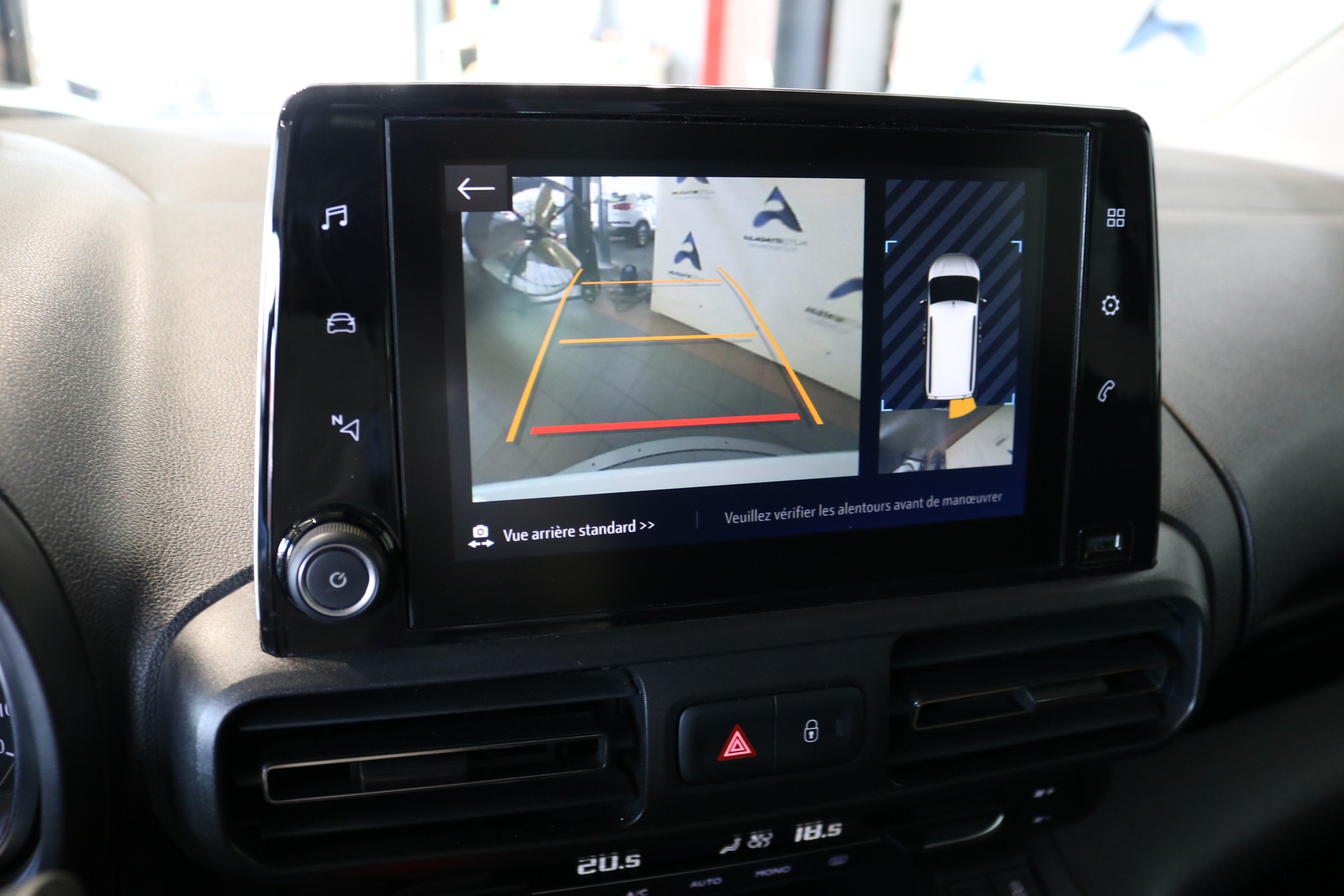 OPEL Combo Life 1.2 Innovation-image-36