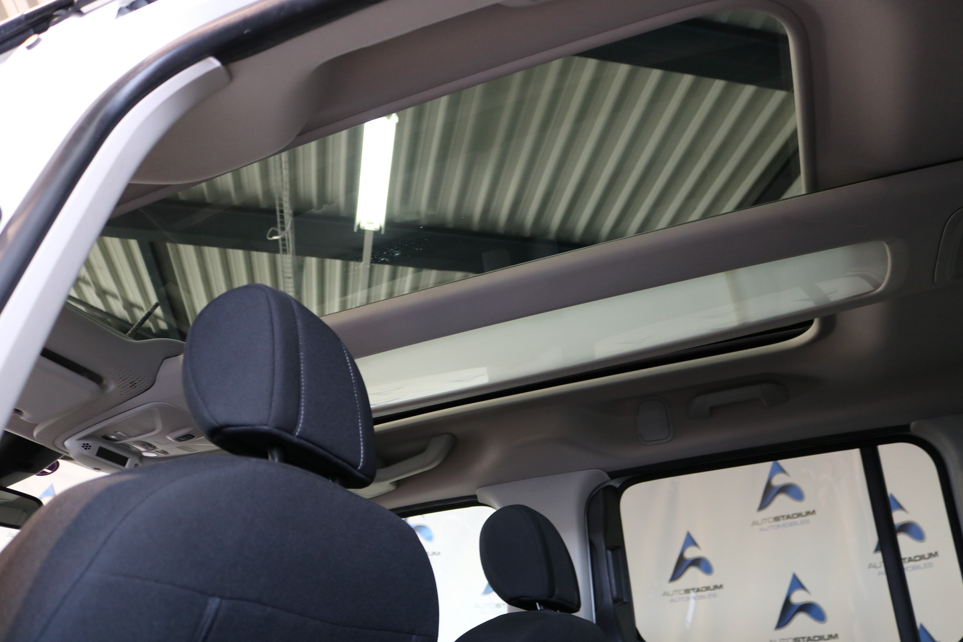 OPEL Combo Life 1.2 Innovation-image-28