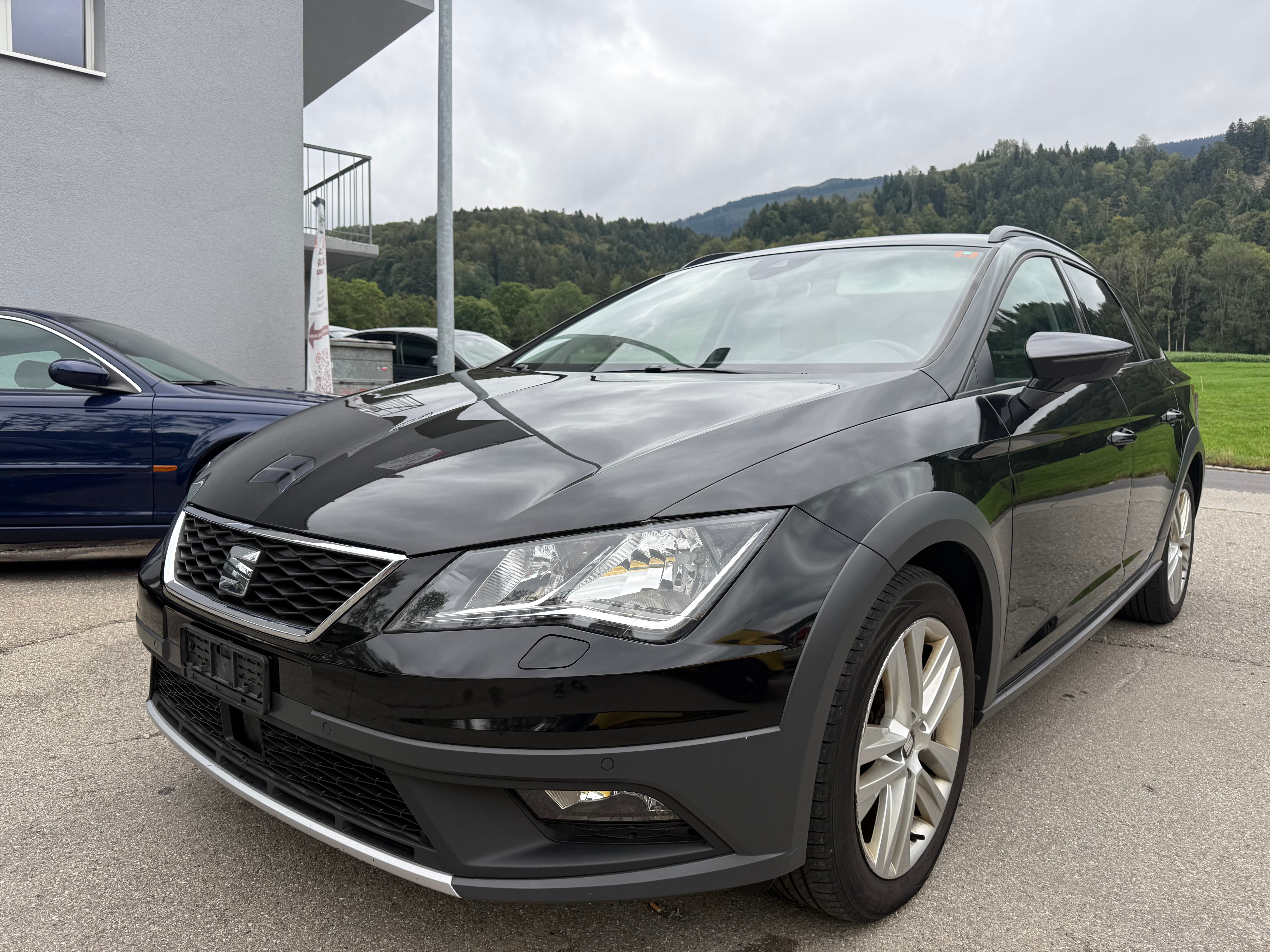 SEAT Leon ST 2.0 TDI CR X-Perience 4Drive DSG — slika 1