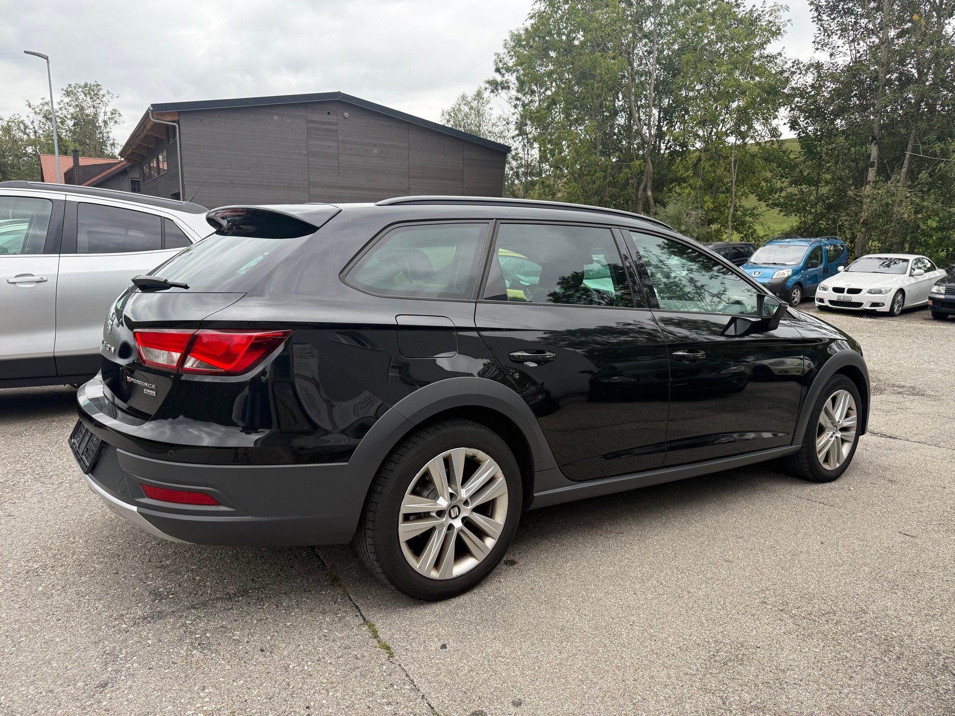 SEAT Leon ST 2.0 TDI CR X-Perience 4Drive DSG-image-4