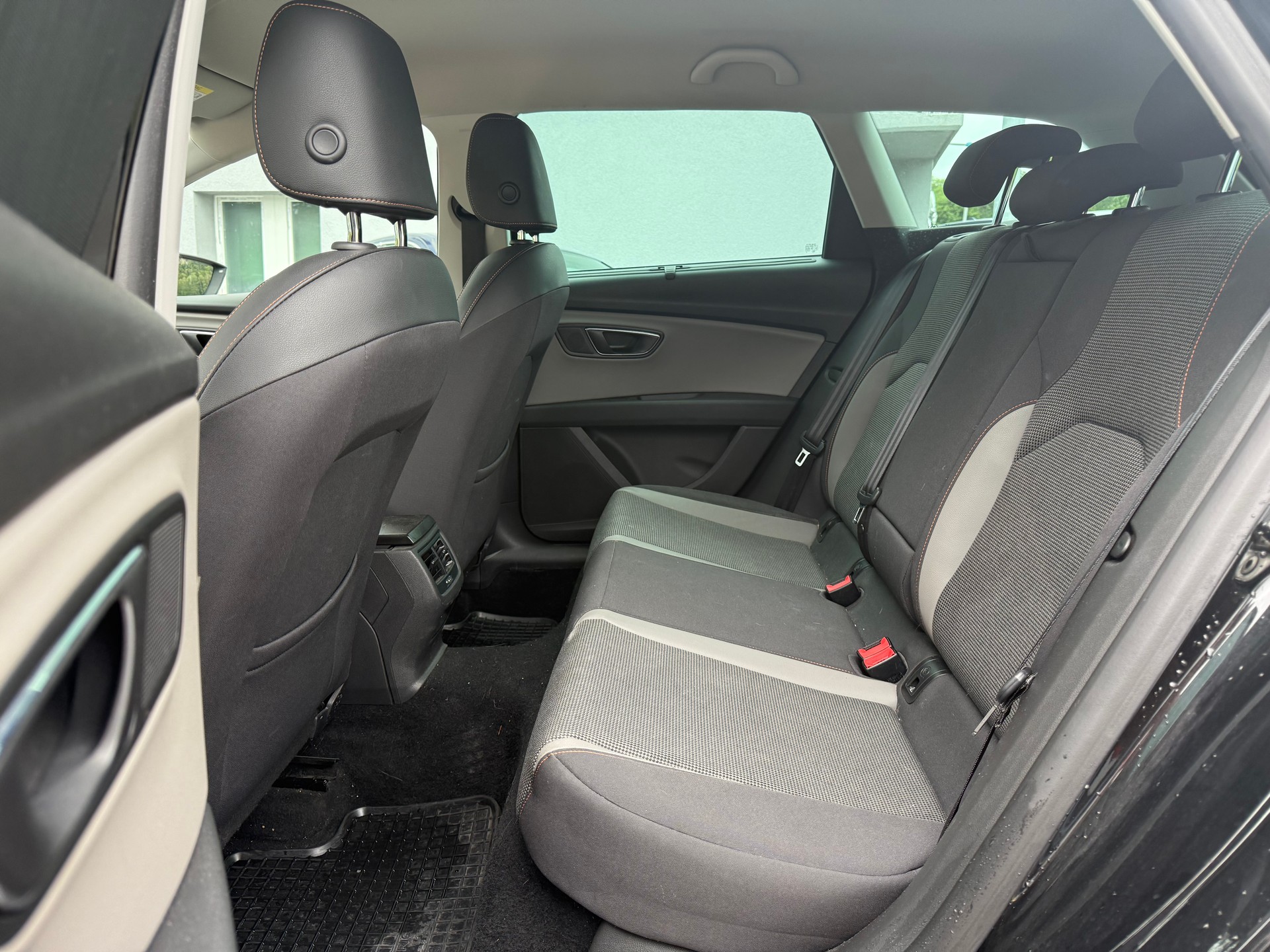 SEAT Leon ST 2.0 TDI CR X-Perience 4Drive DSG-image-9