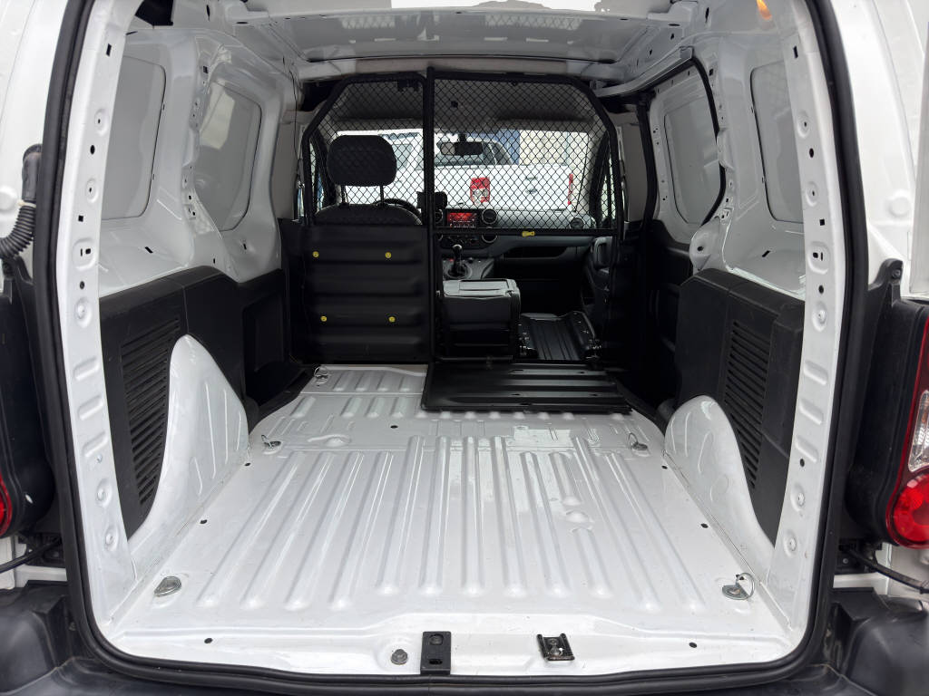 CITROEN Berlingo 600 1.6 VTi-image-14
