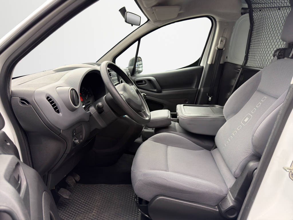 CITROEN Berlingo 600 1.6 VTi-image-8