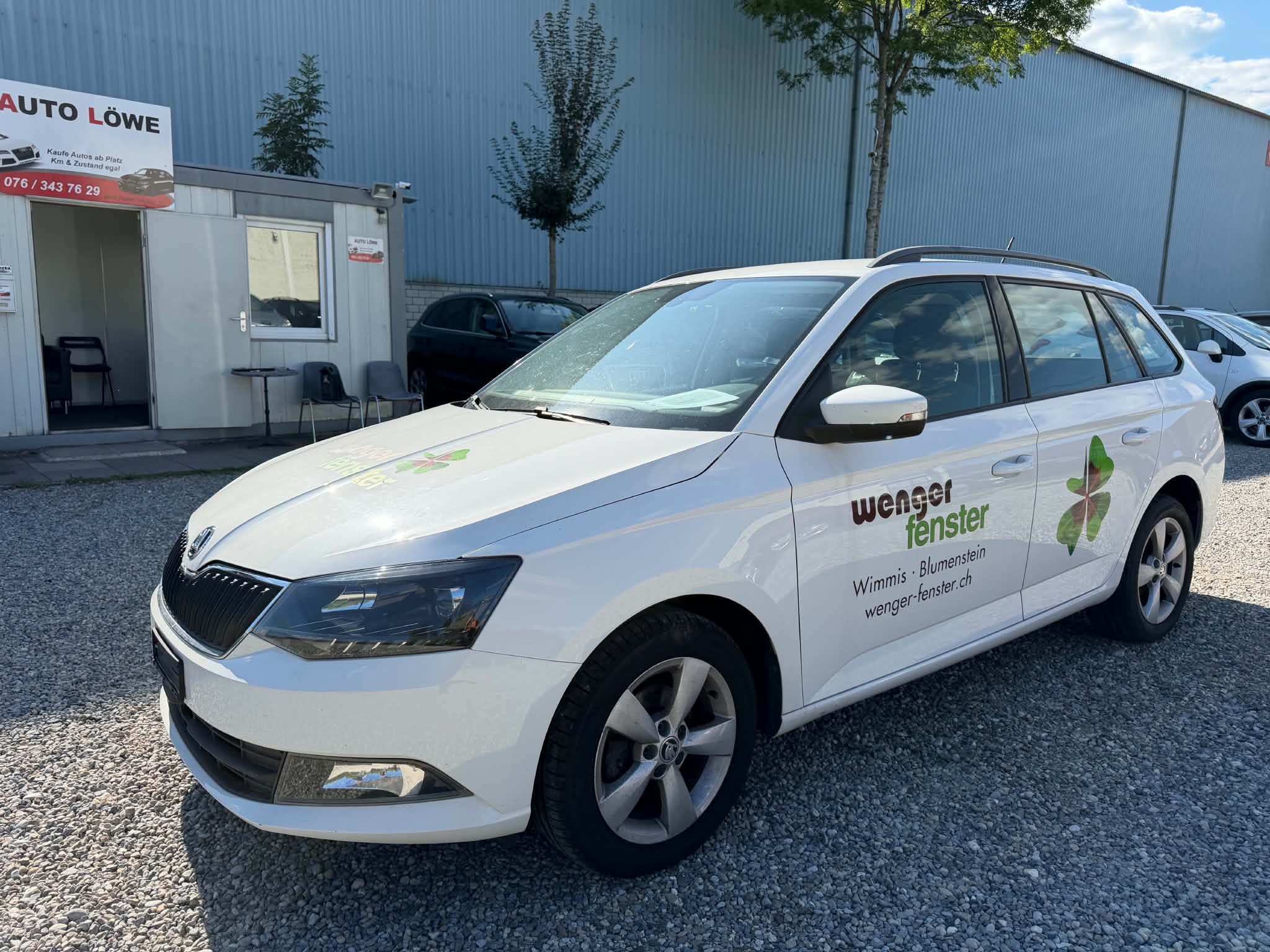Car photo