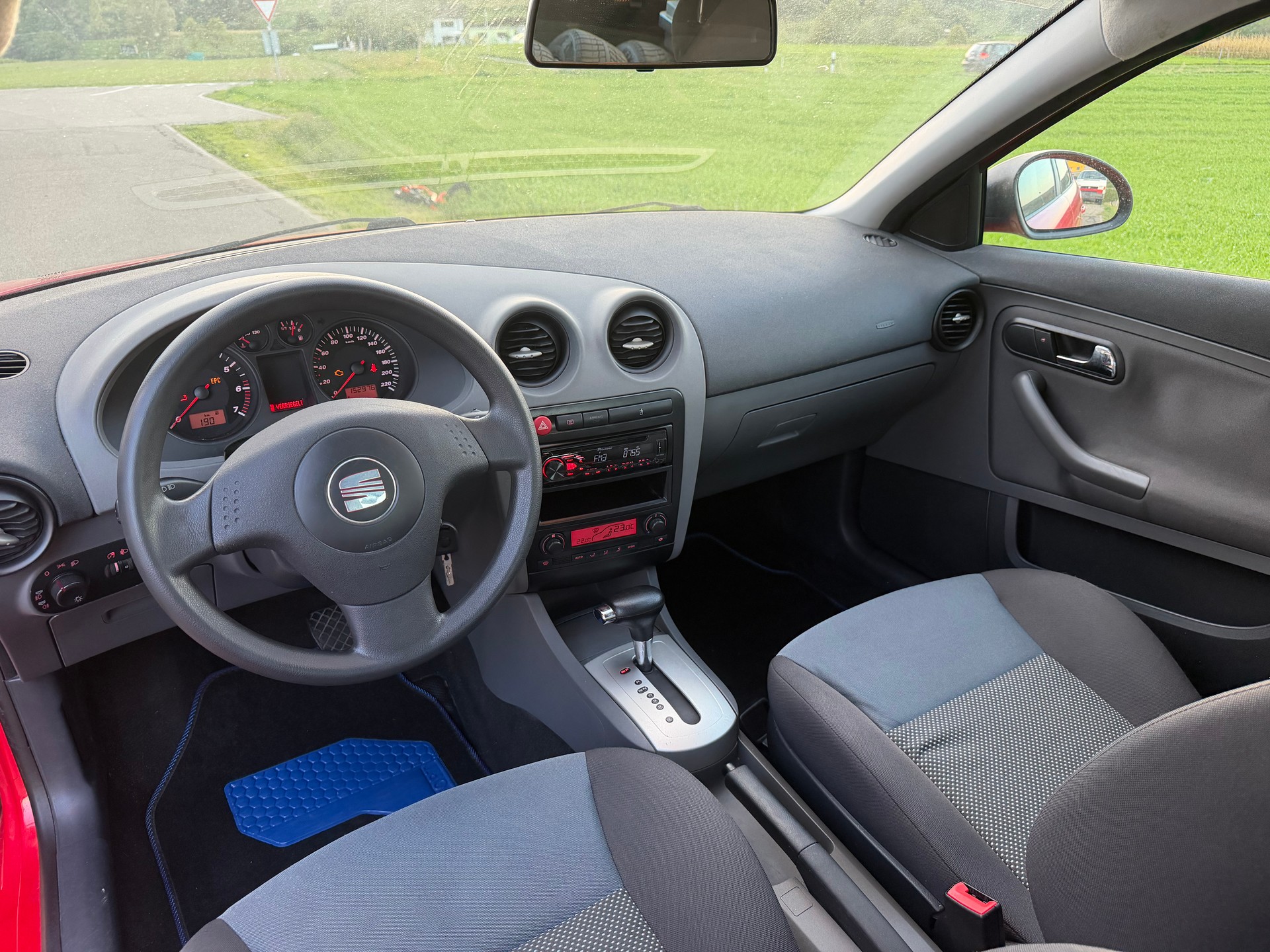 SEAT Ibiza 1.4 16V Stylance-image-9