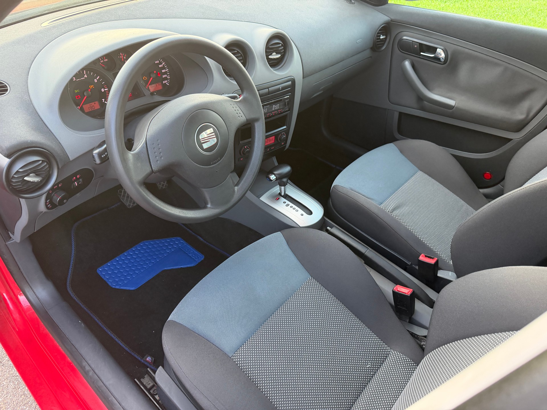 SEAT Ibiza 1.4 16V Stylance-image-3