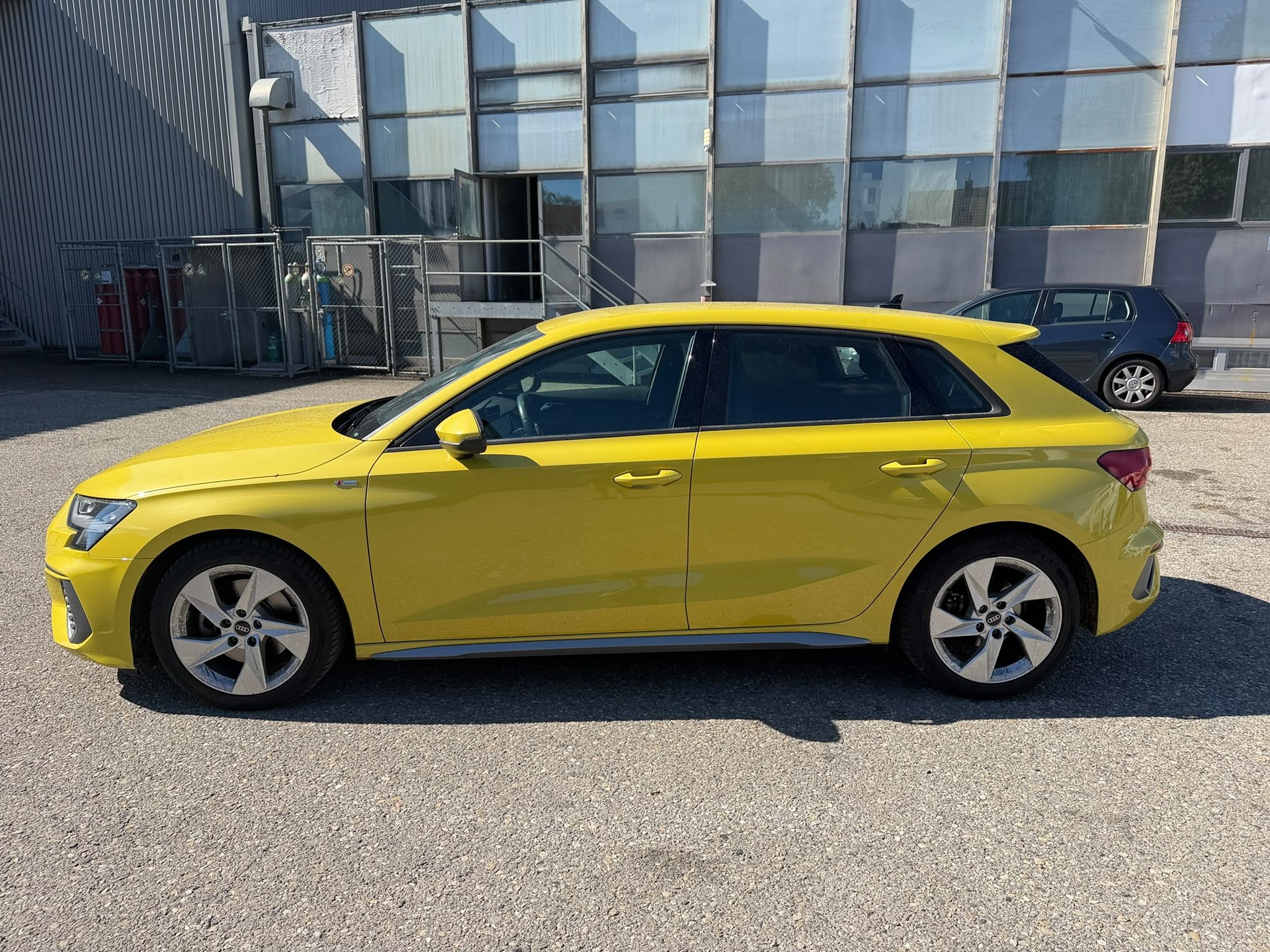 AUDI A3 Sportback 40 TFSI S line quattro S-tronic-image-7
