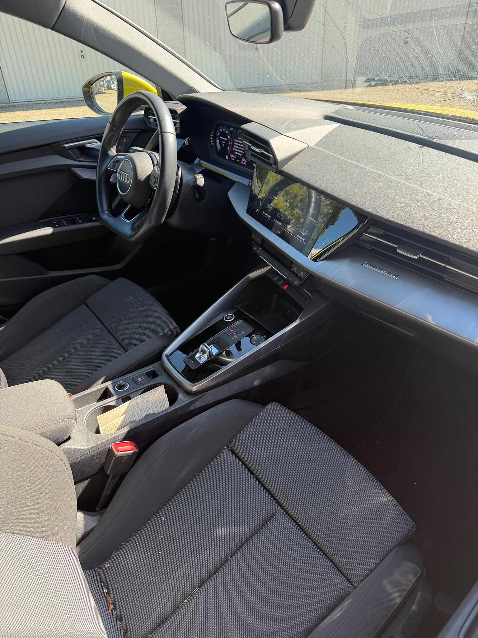 AUDI A3 Sportback 40 TFSI S line quattro S-tronic-image-8