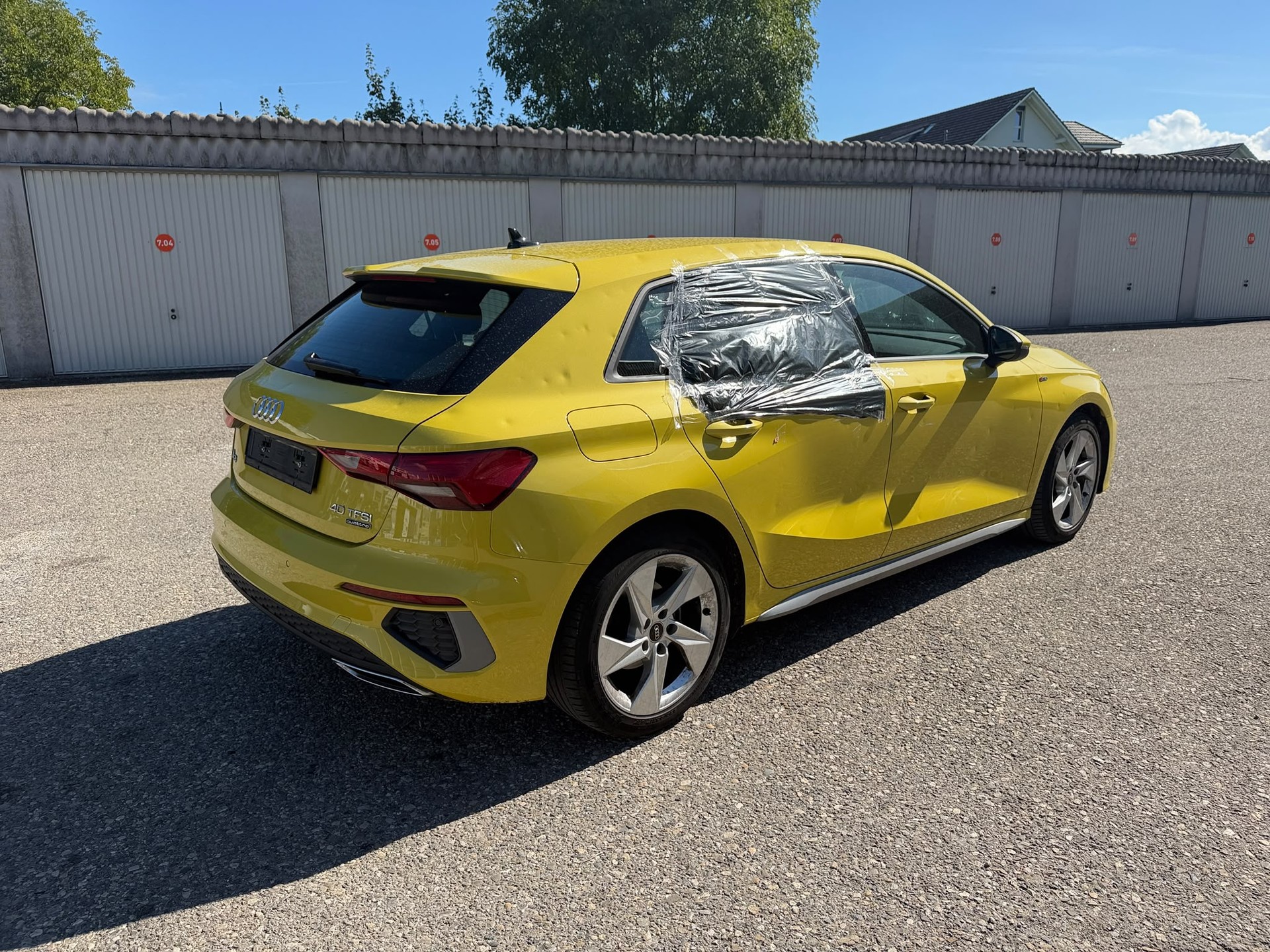 AUDI A3 Sportback 40 TFSI S line quattro S-tronic-image-4