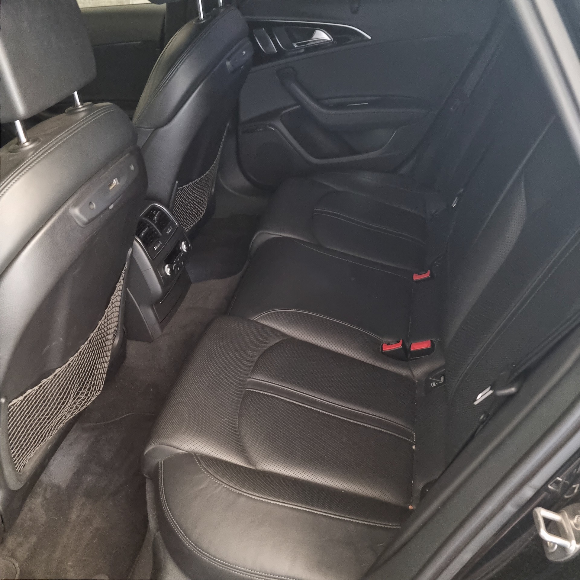 AUDI 4.0 V8 TFSI quattro T-Tronic-image-9