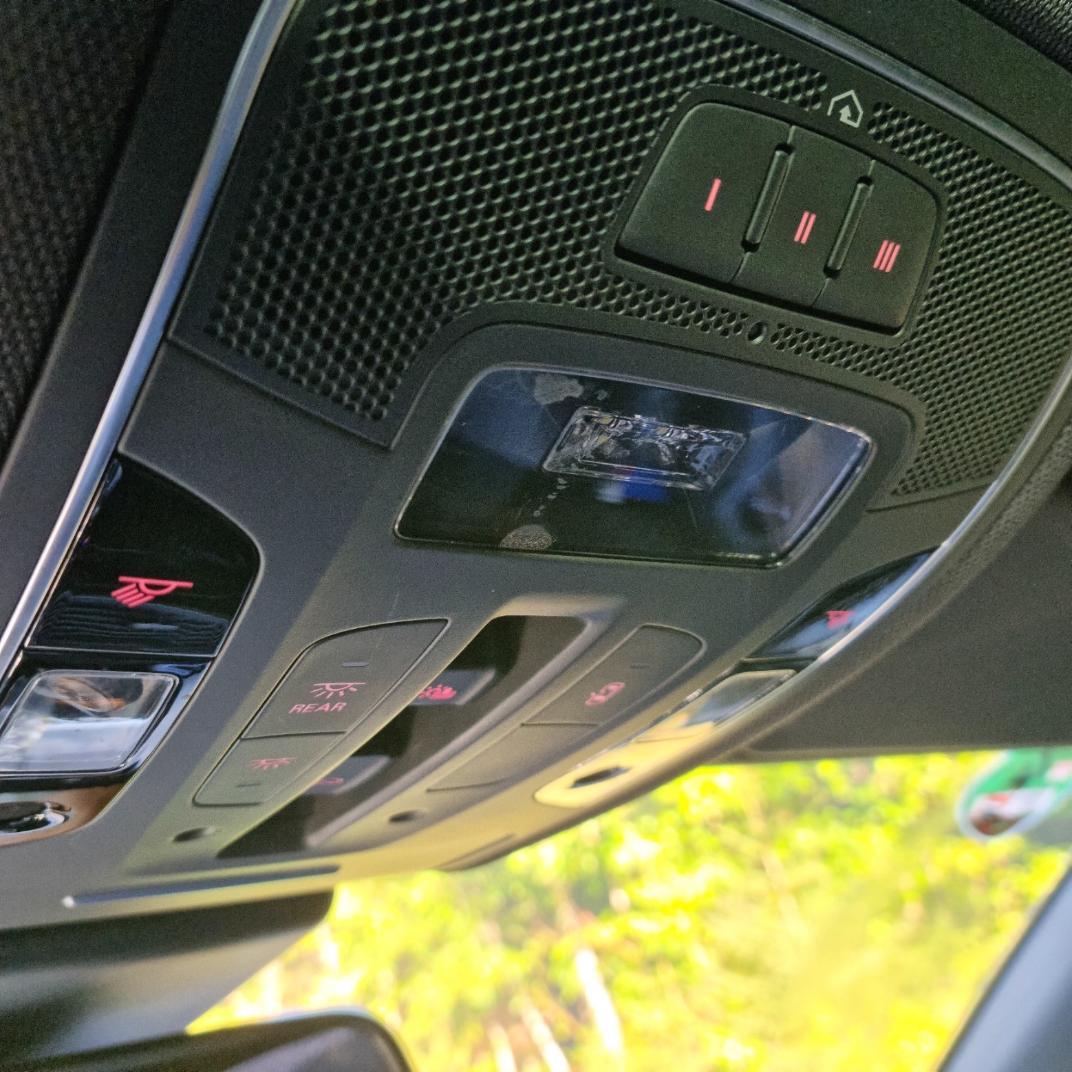 AUDI 4.0 V8 TFSI quattro T-Tronic-image-15
