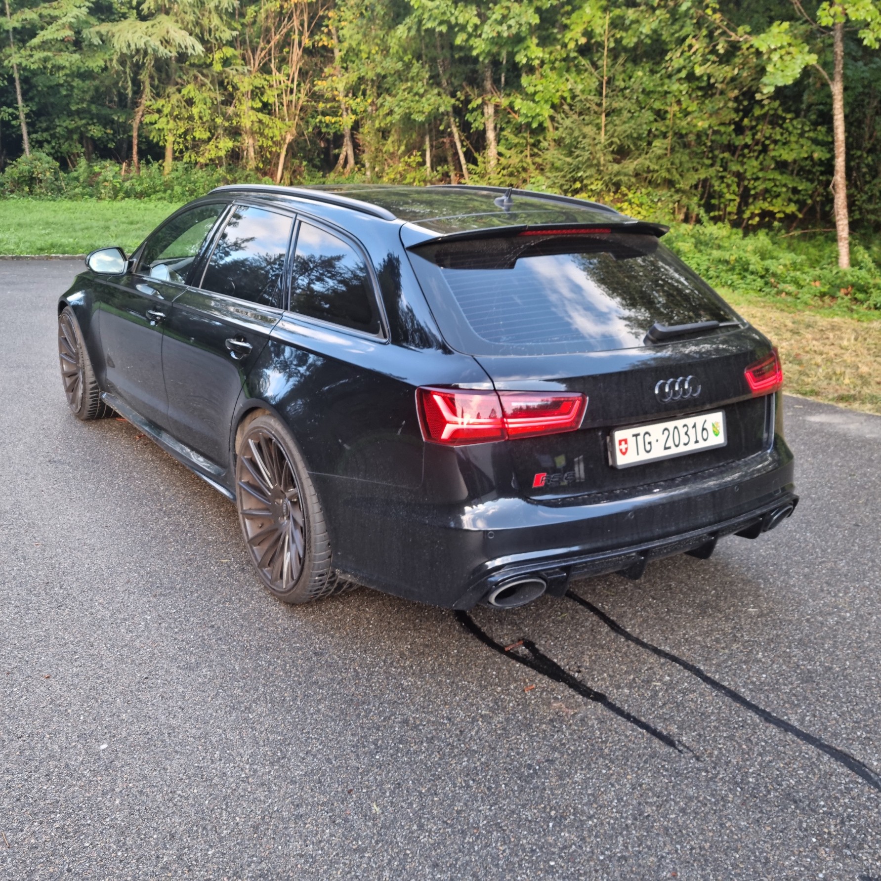 AUDI 4.0 V8 TFSI quattro T-Tronic-image-3