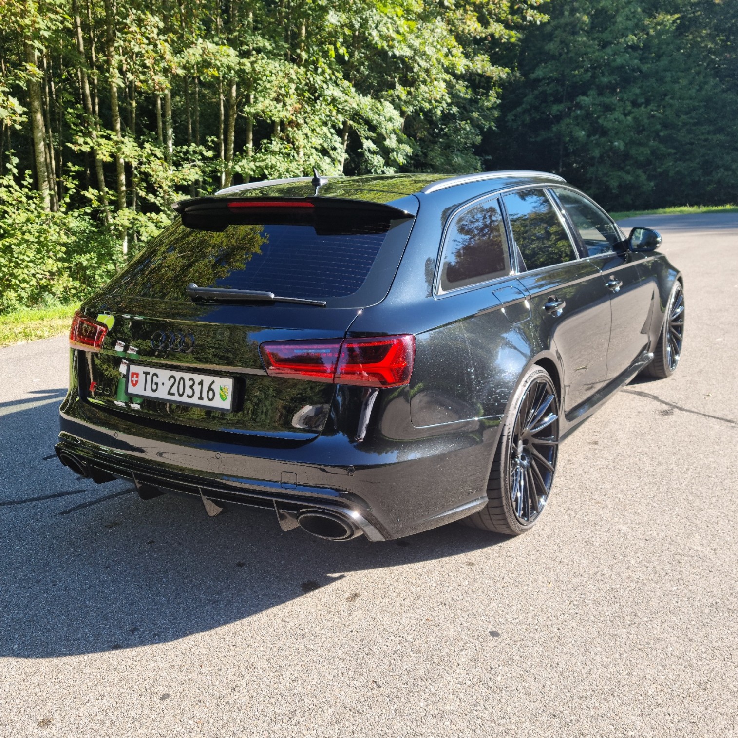 AUDI 4.0 V8 TFSI quattro T-Tronic-image-4