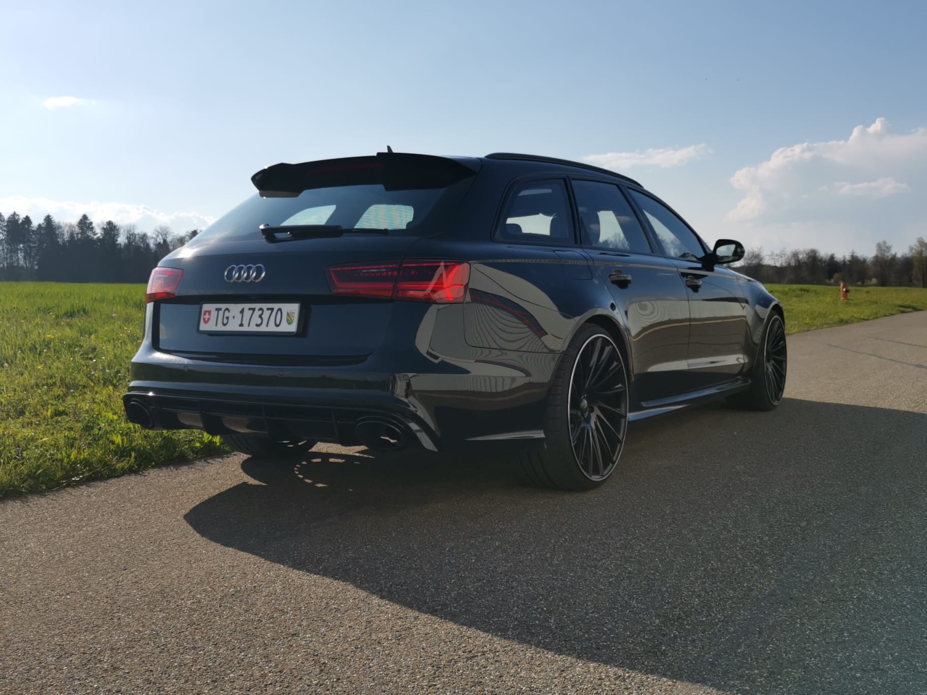 AUDI 4.0 V8 TFSI quattro T-Tronic-image-1