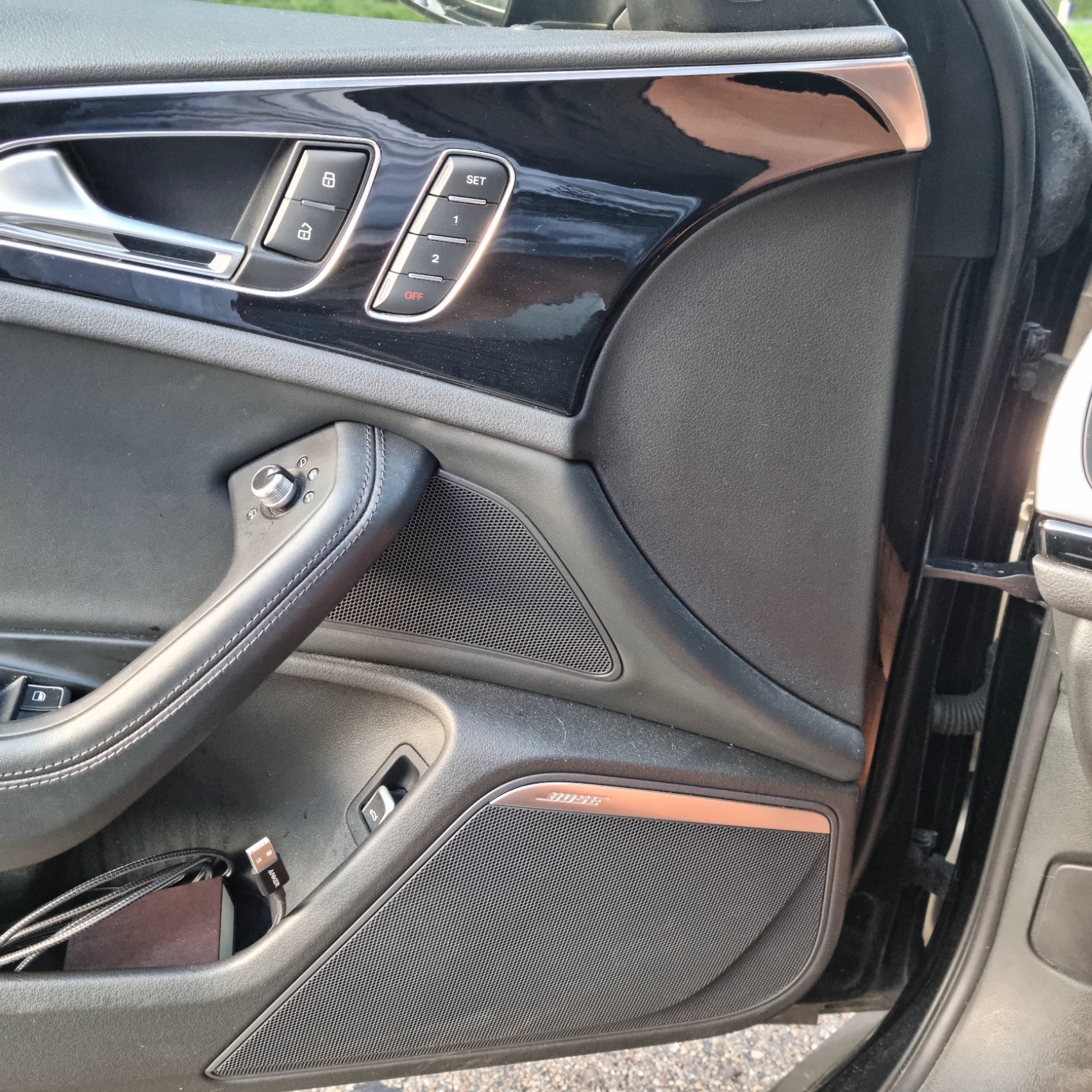 AUDI 4.0 V8 TFSI quattro T-Tronic-image-13