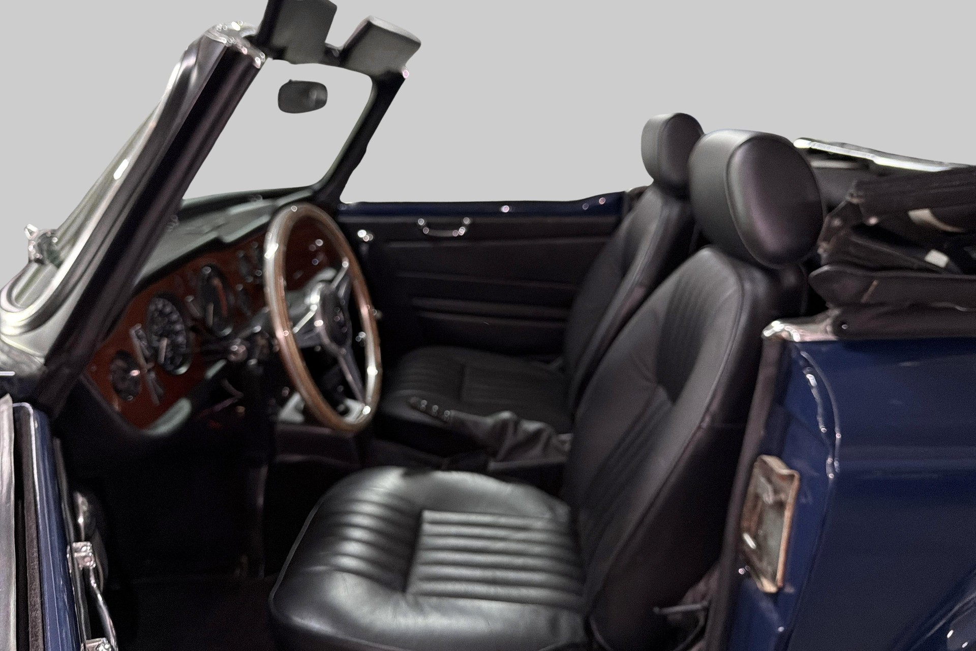 TRIUMPH 2.5 V6 *150CV* Vétéran-image-7