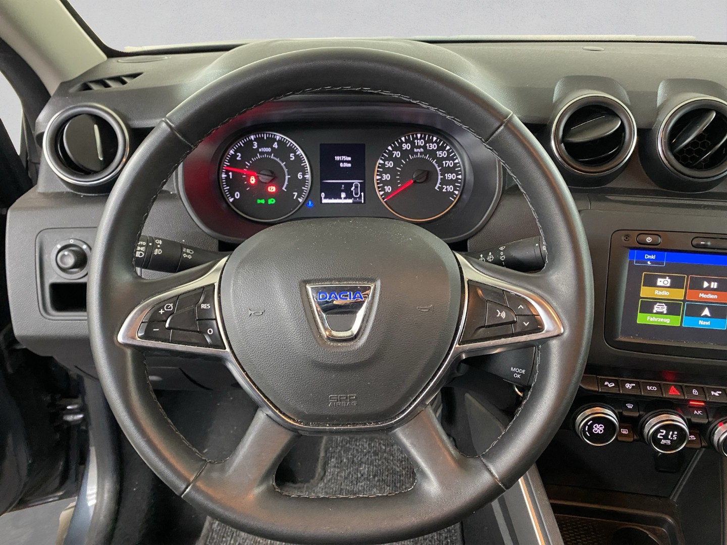 DACIA Duster SCe 115 Prestige 4x4-image-11