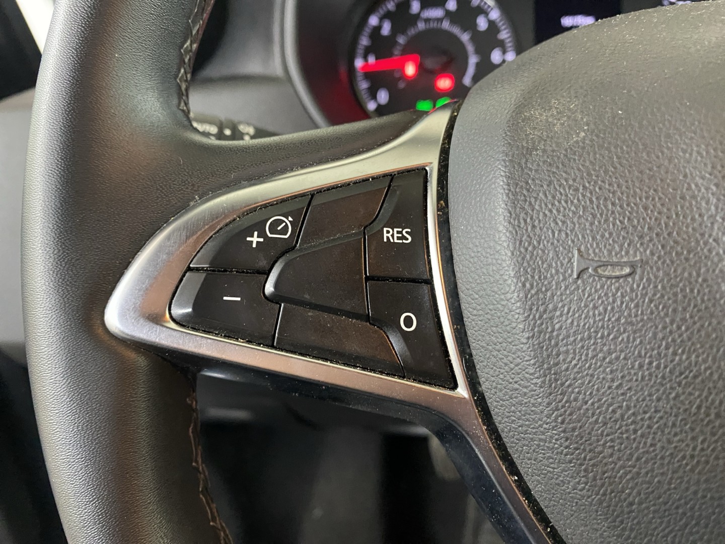 DACIA Duster SCe 115 Prestige 4x4-image-14