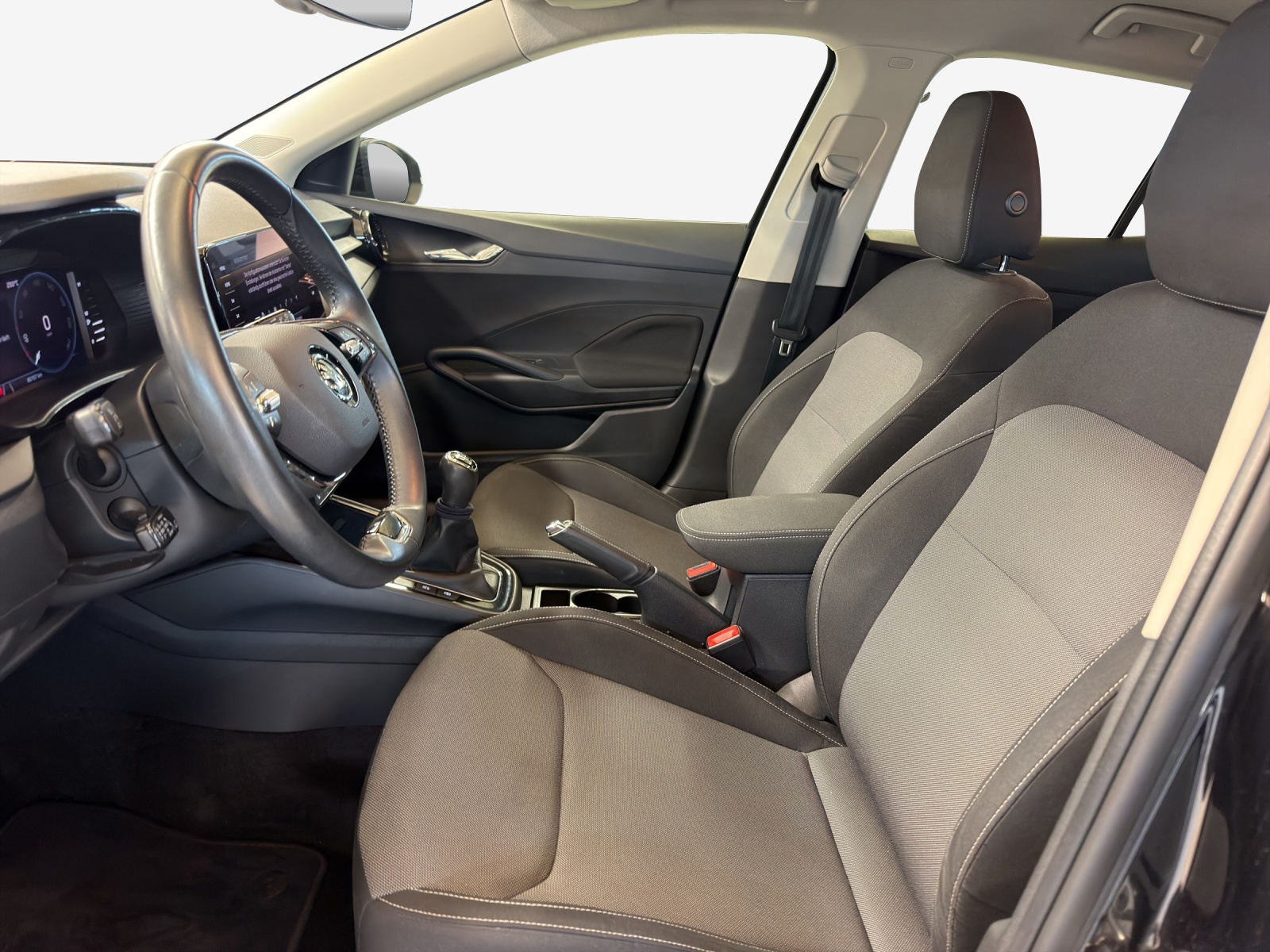 SKODA Fabia 1.0 TSI Ambition-image-7