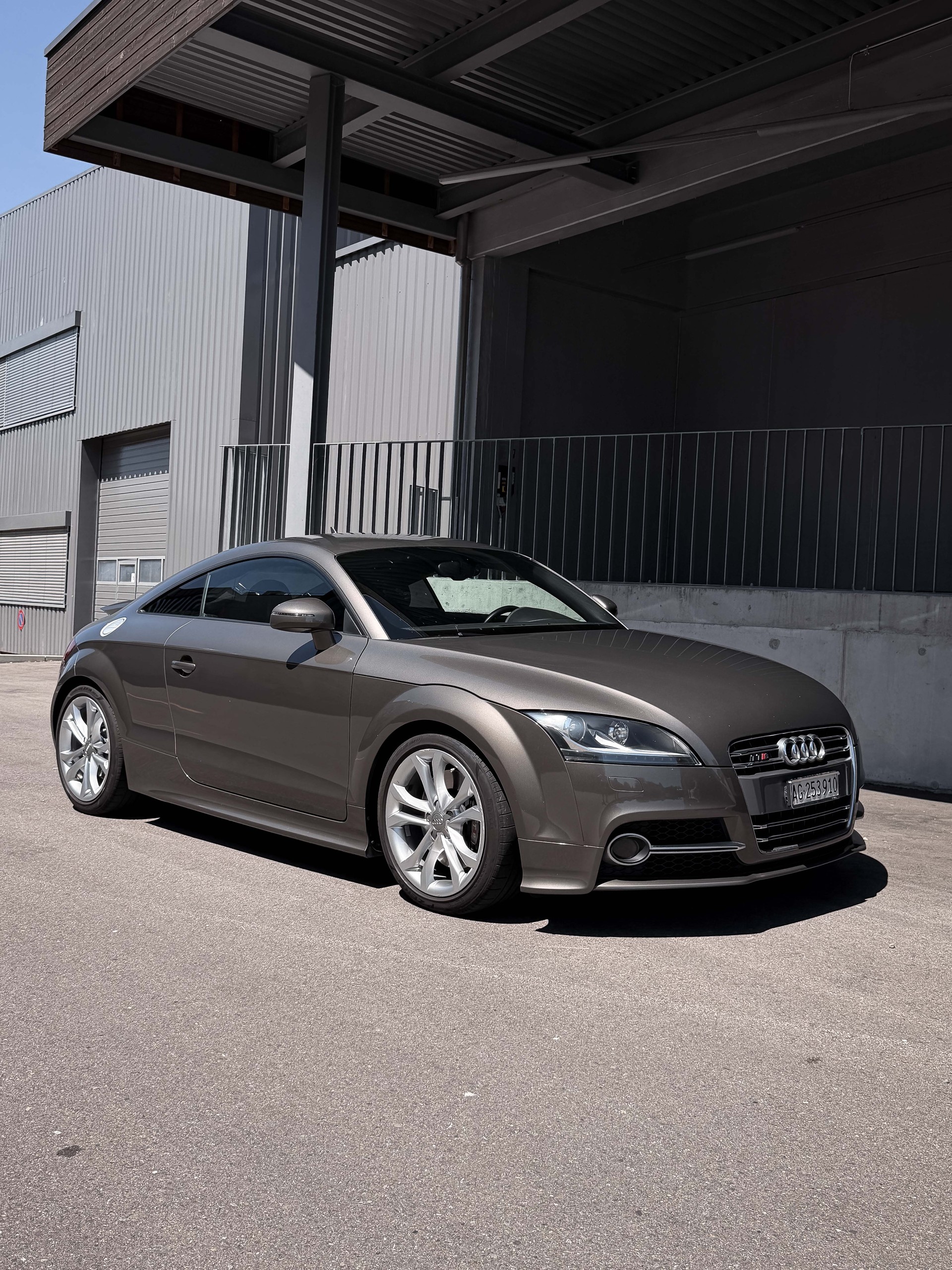 AUDI TTS Coupé 2.0 TFSI quattro S-Tronic-image-0