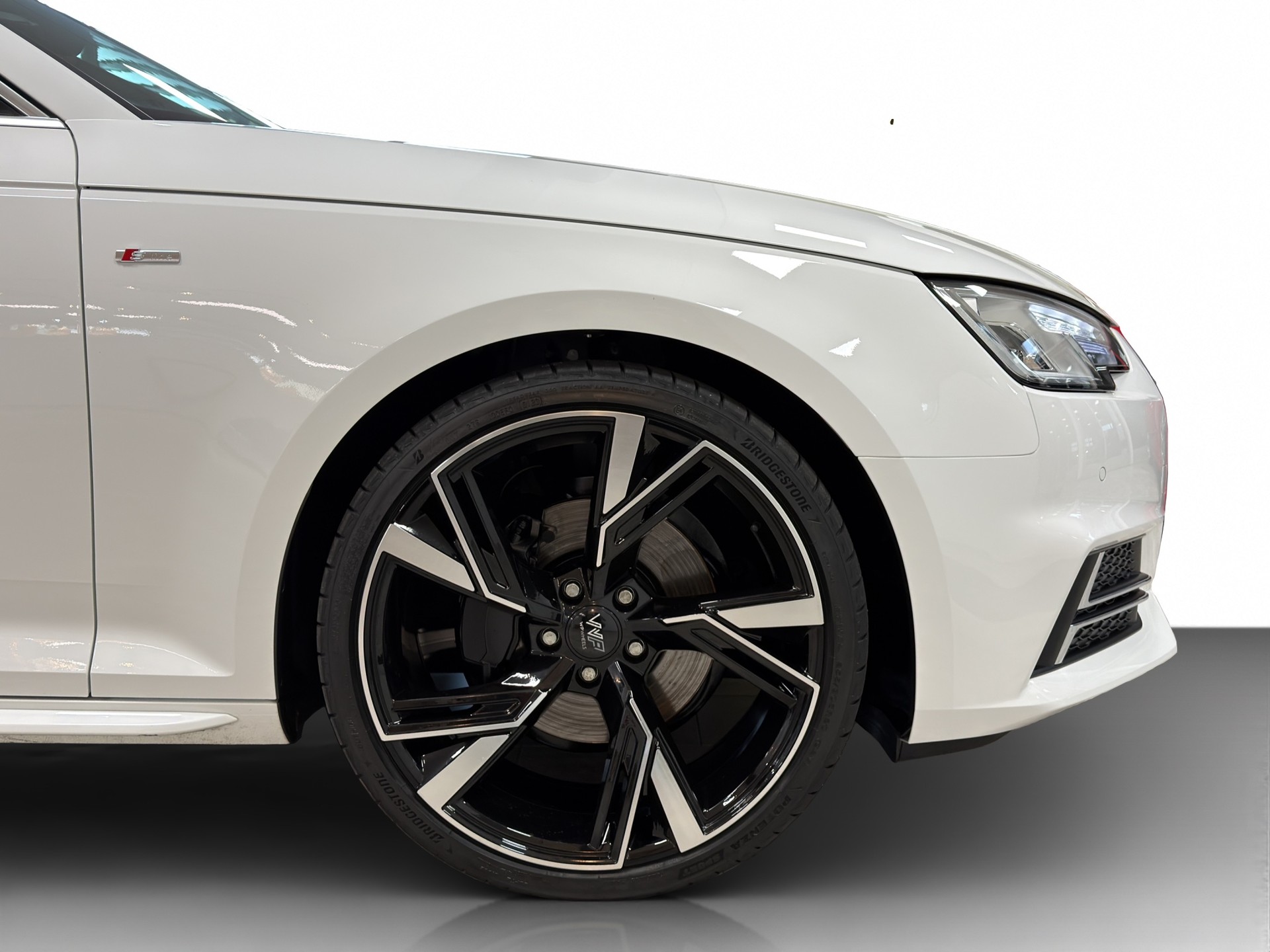 AUDI A4 Avant 2.0 TDI Sport quattro S-tronic-image-5
