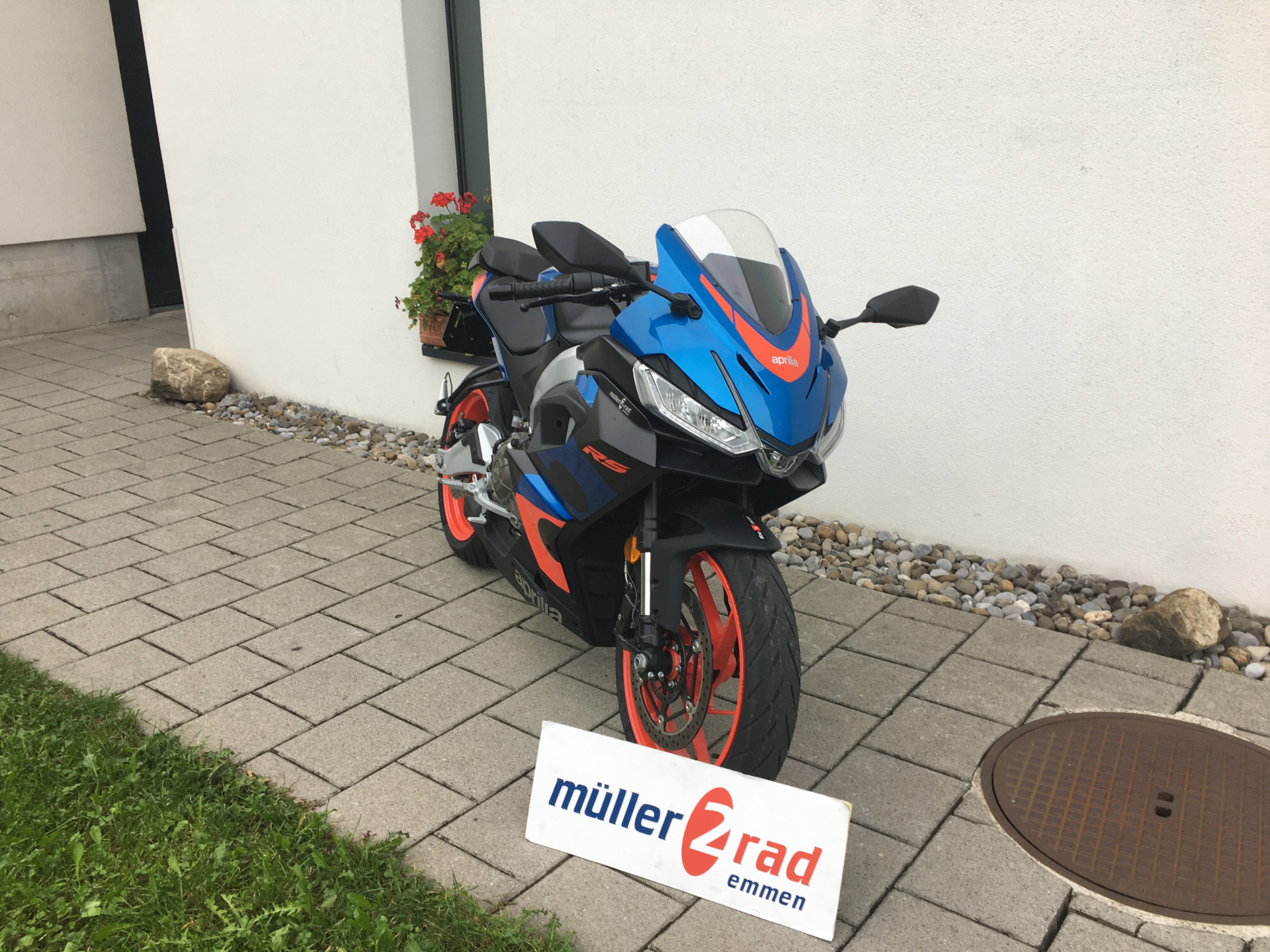 APRILIA RS 457-showroom-element-1