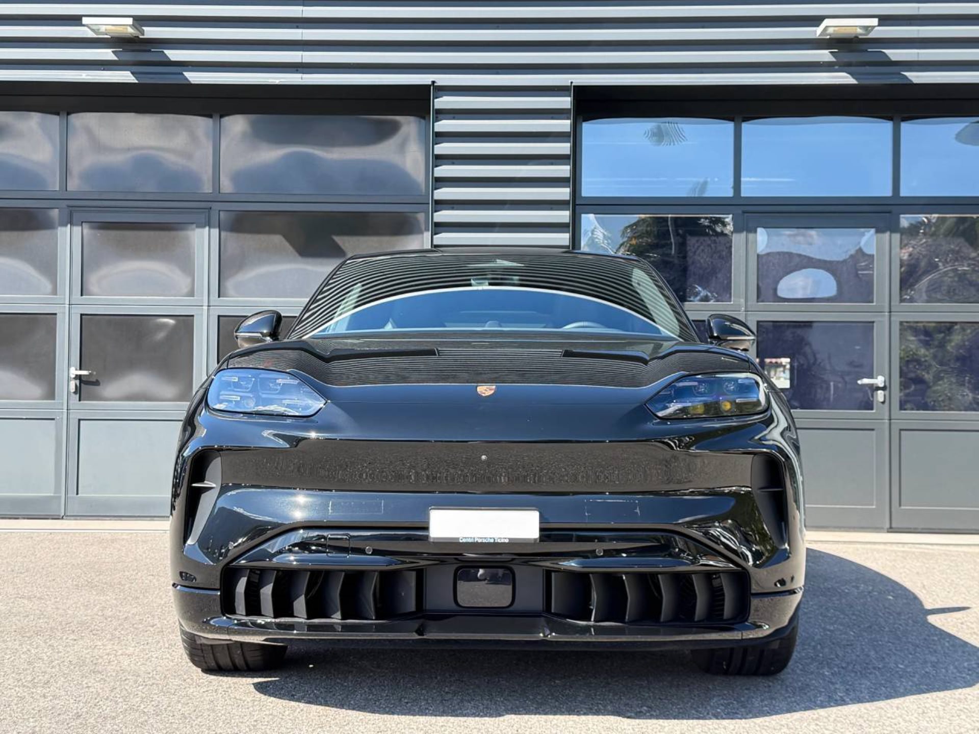 PORSCHE Cayenne Coupé Electric-image-9