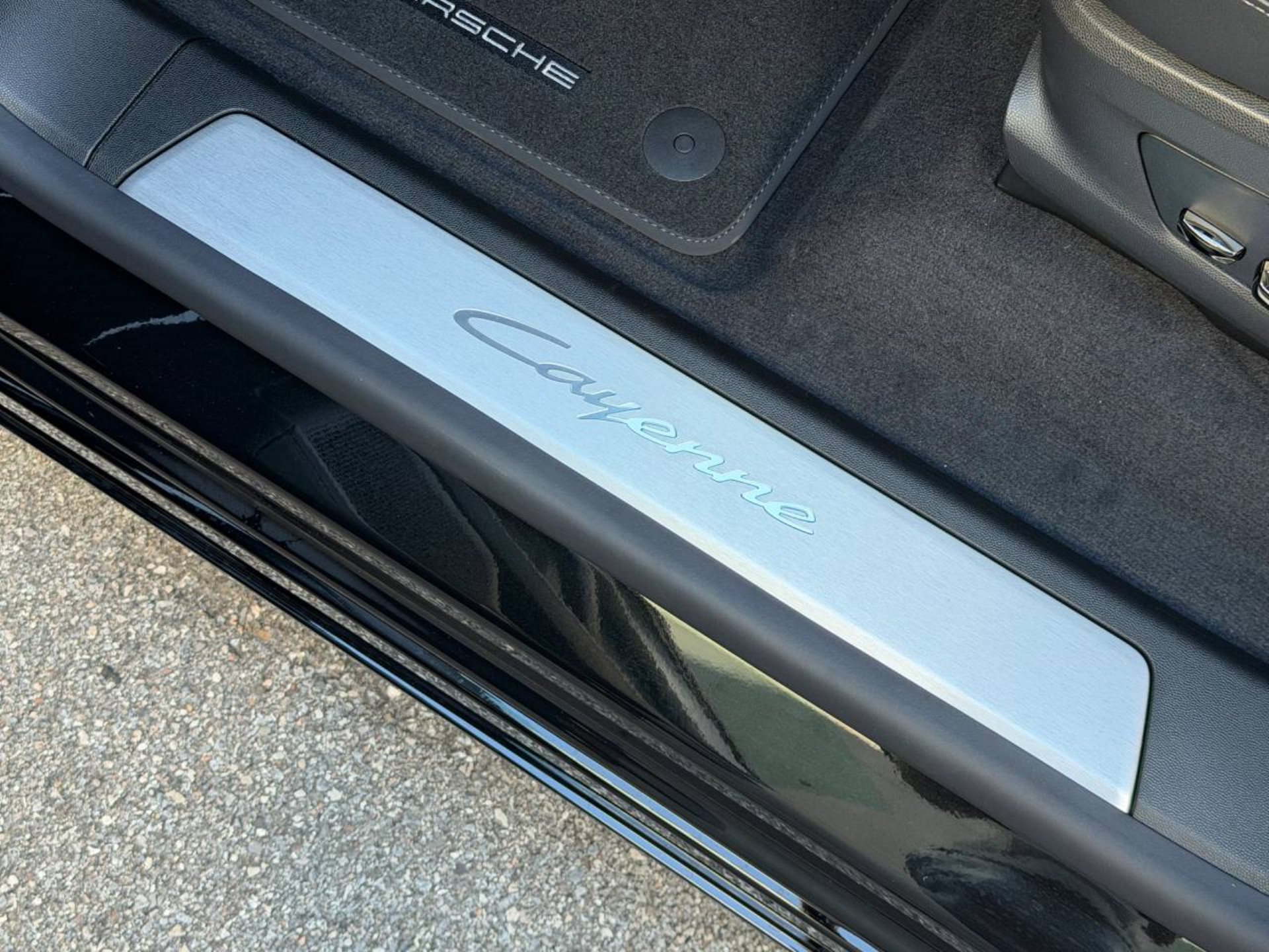 PORSCHE Cayenne Coupé Electric-image-29