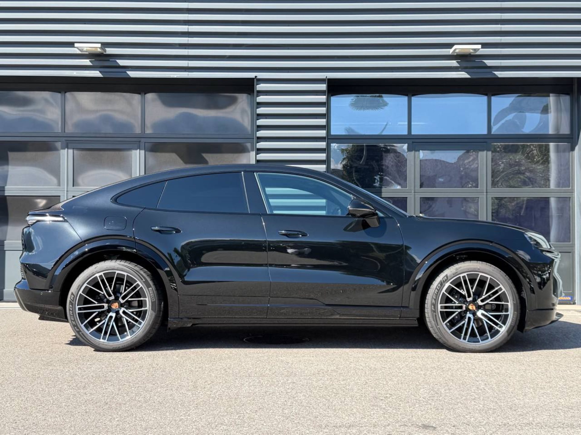 PORSCHE Cayenne Coupé Electric-image-7