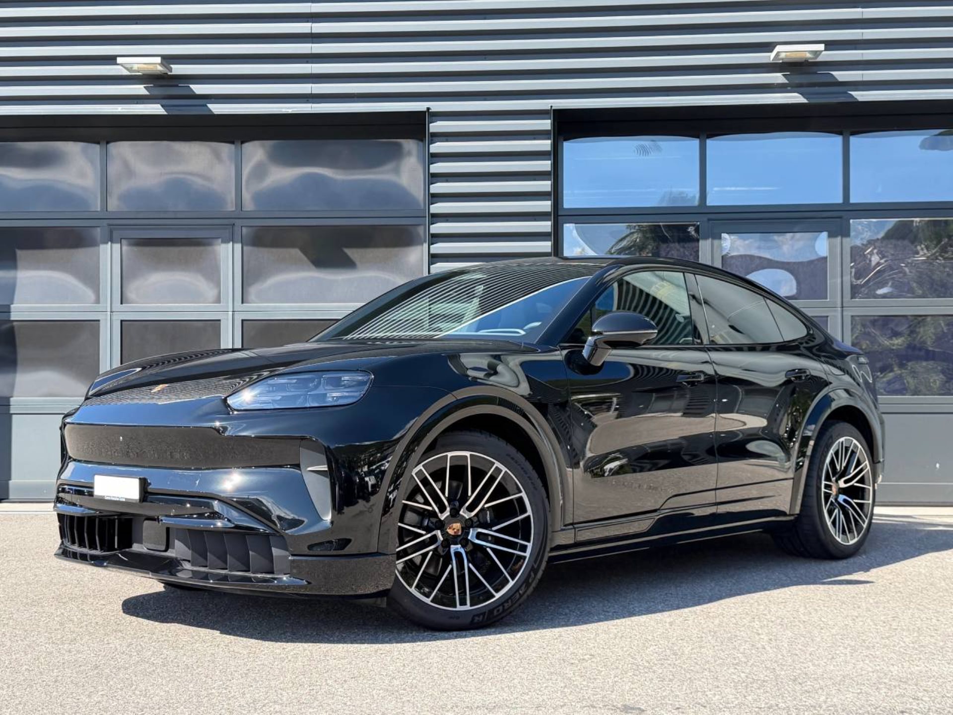 PORSCHE Cayenne Coupé Electric-image-0