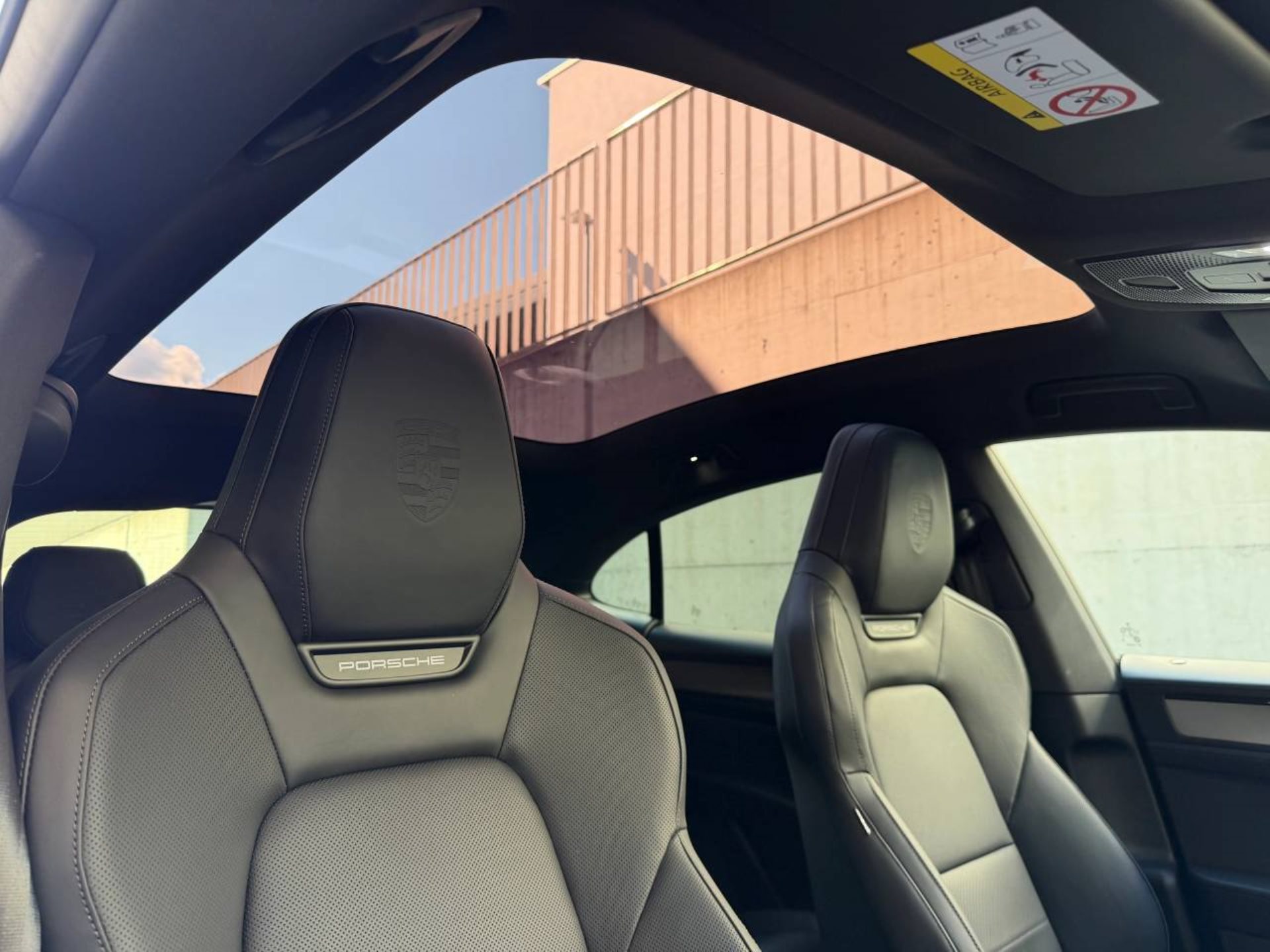 PORSCHE Cayenne Coupé Electric-image-26