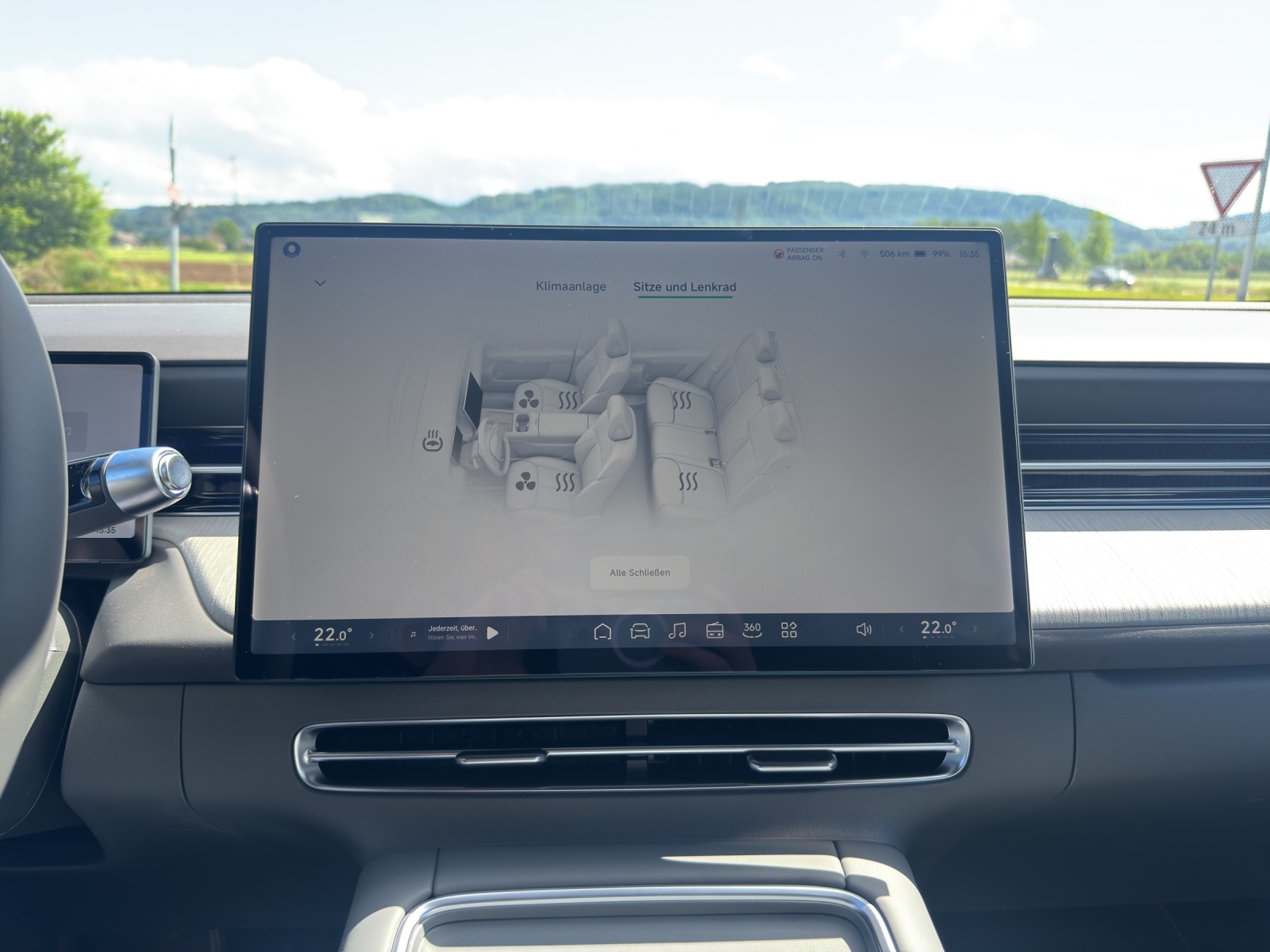 XPENG G6 Performance AWD-image-13