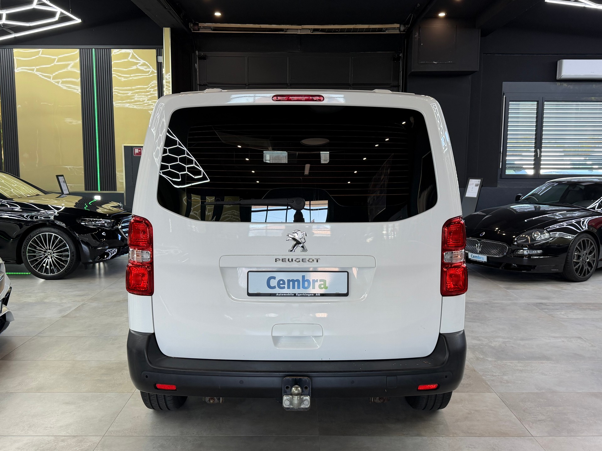 PEUGEOT Expert 2.0 BlueHDi 150 S&S Premium Standard-image-5