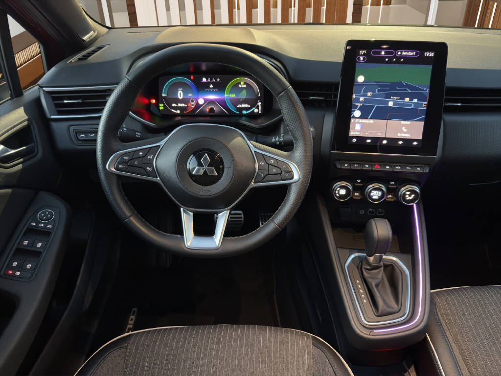 MITSUBISHI Colt 1.6 HEV Instyle-image-9