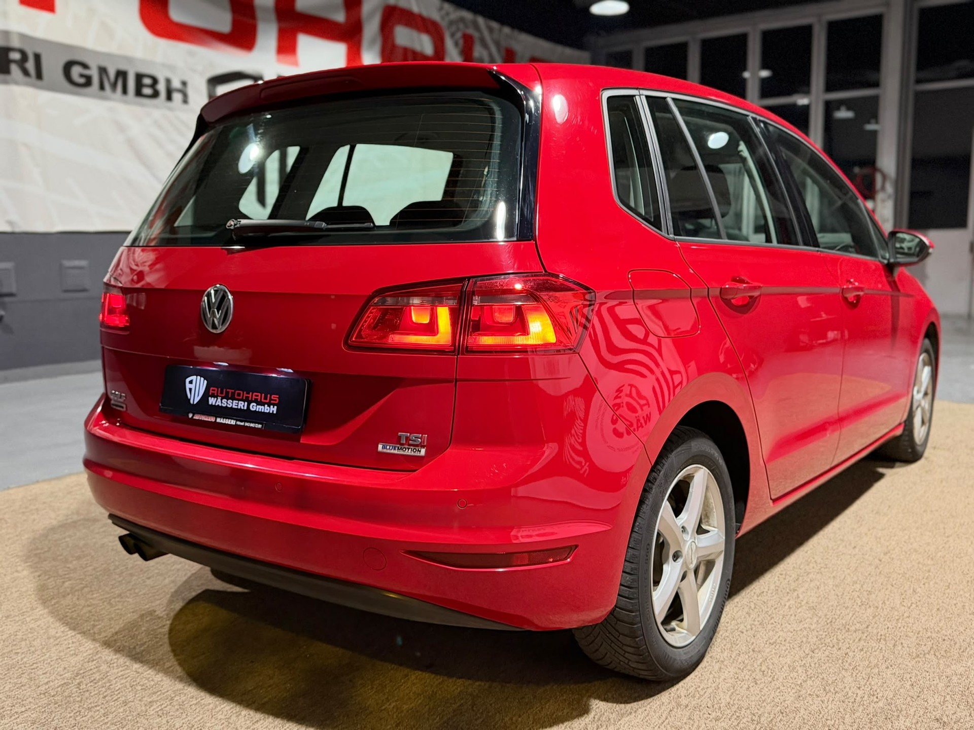 VW Golf Sportsvan 1.4 TSI Comfortline-image-2