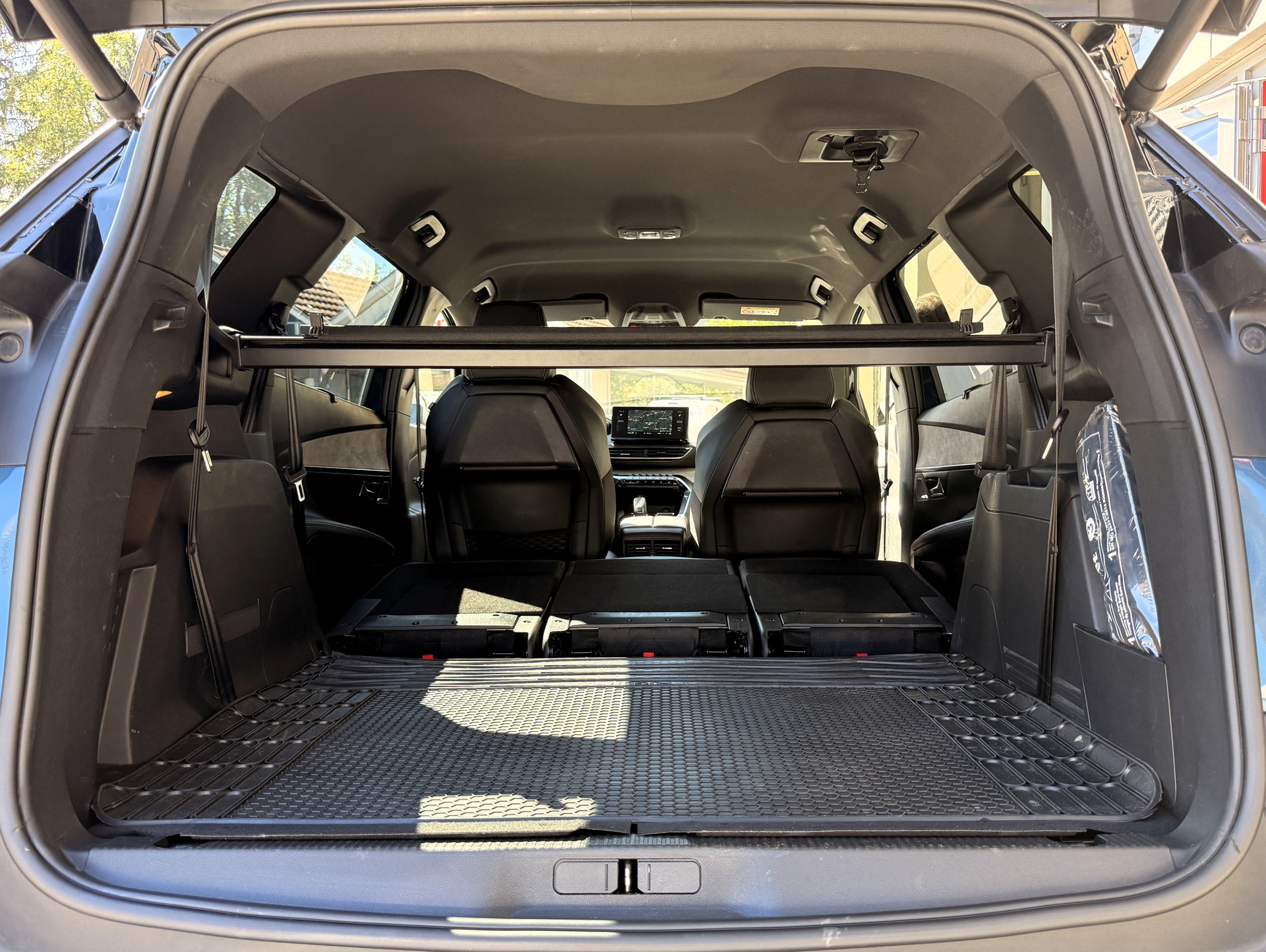 PEUGEOT 5008 1.5 BlueHDi GT Pack EAT8-image-7