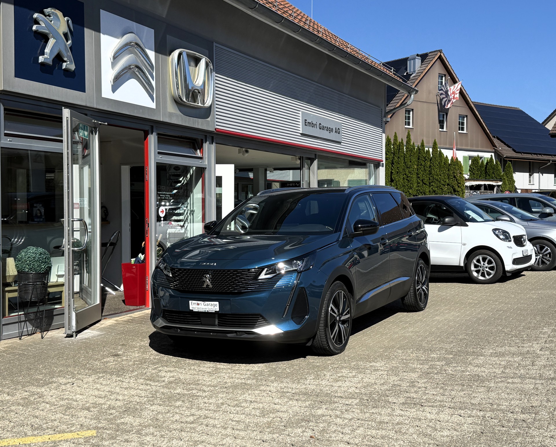 PEUGEOT 5008 1.5 BlueHDi GT Pack EAT8-image-0