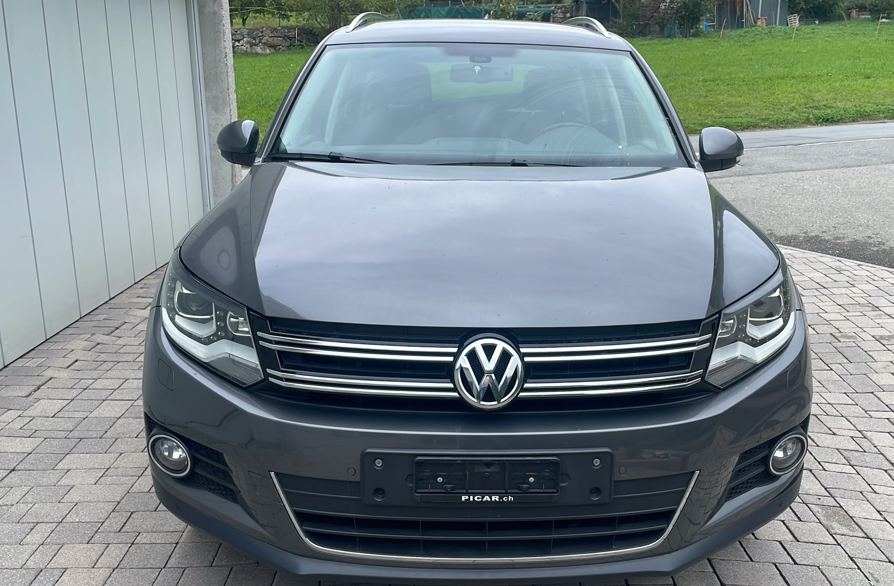 VW Tiguan 2.0 TSI Sport&Style 4Motion-image-2
