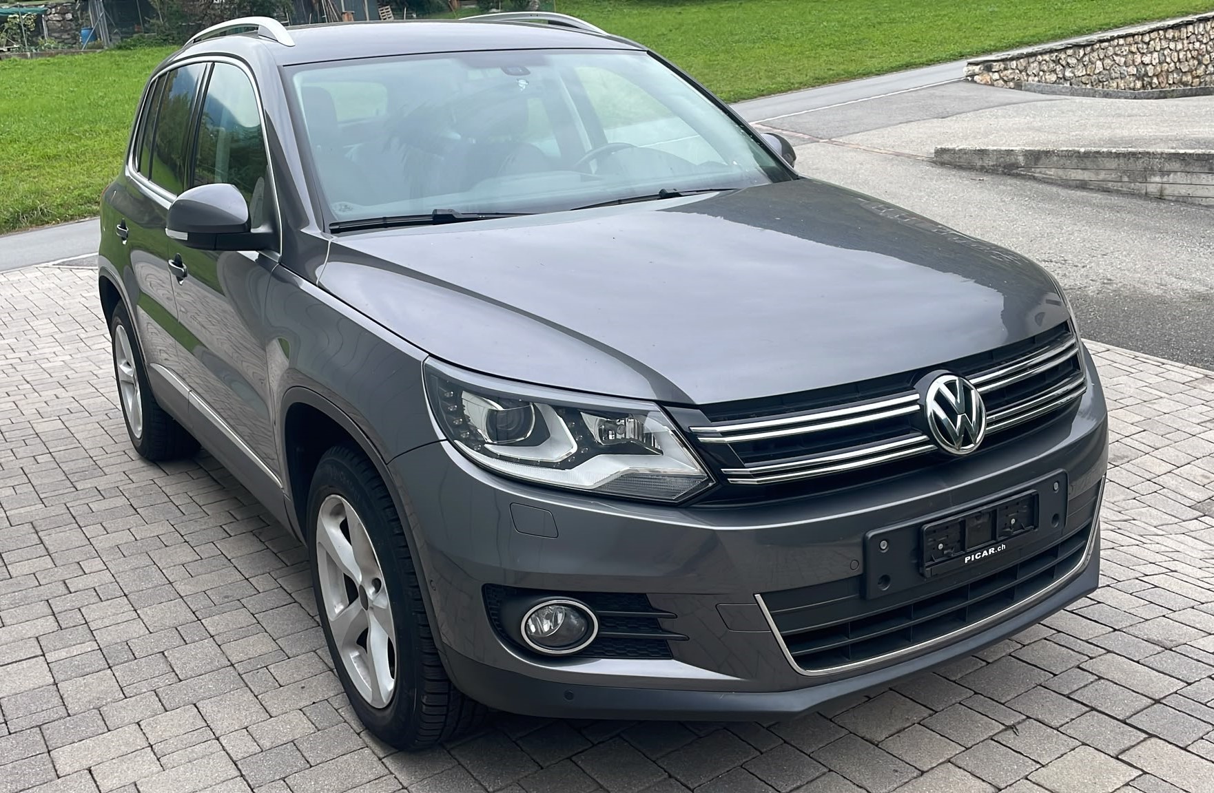 VW Tiguan 2.0 TSI Sport&Style 4Motion-image-3